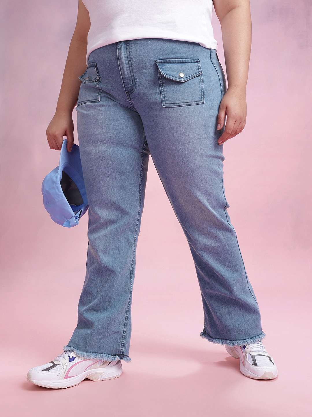 DressBerry Curve Women Box Pocket Detail Straight Fit Mid-Rise Jeans