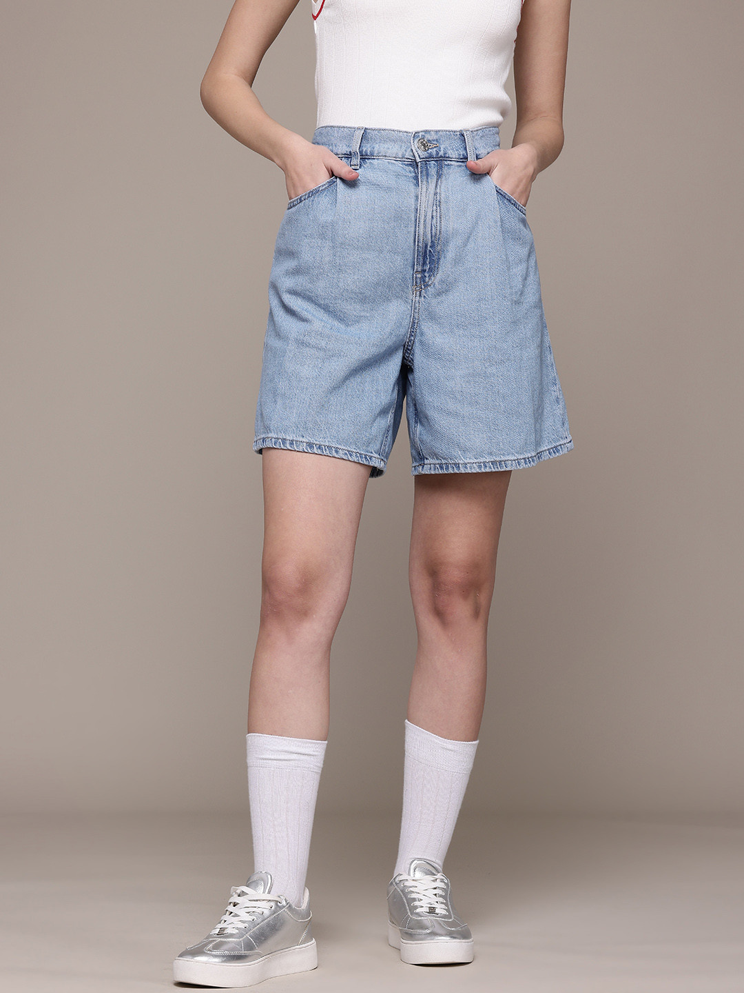 MANGO Women Mid-Rise Pure Cotton Washed Effect Jorts