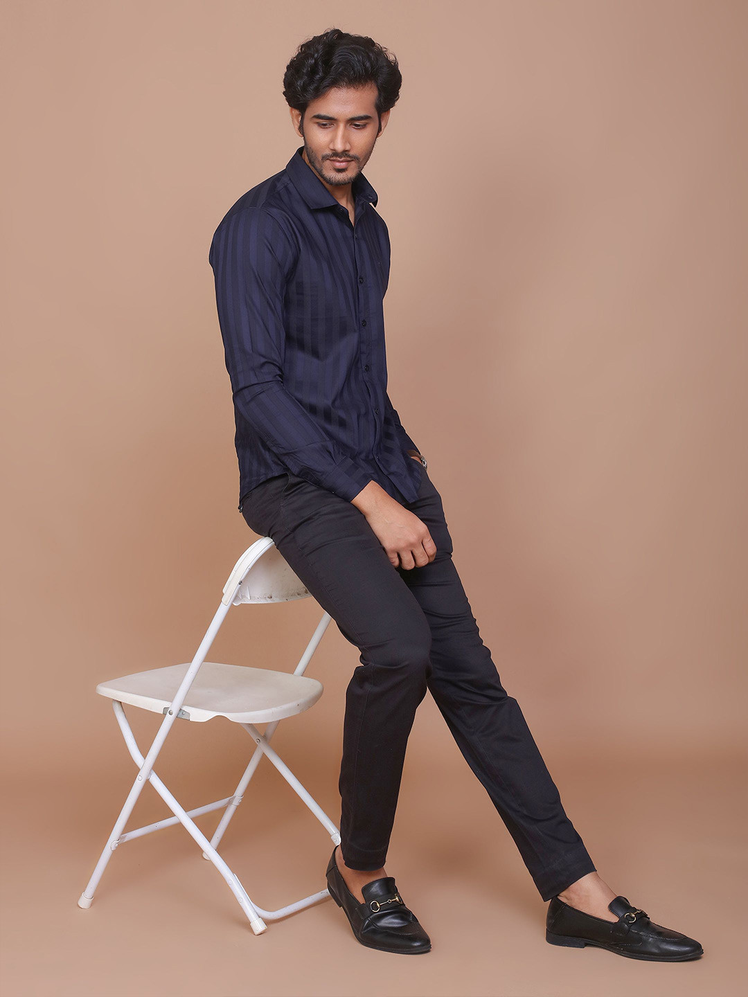 RAVINIK Men Striped India Slim Fit Casual Shirt