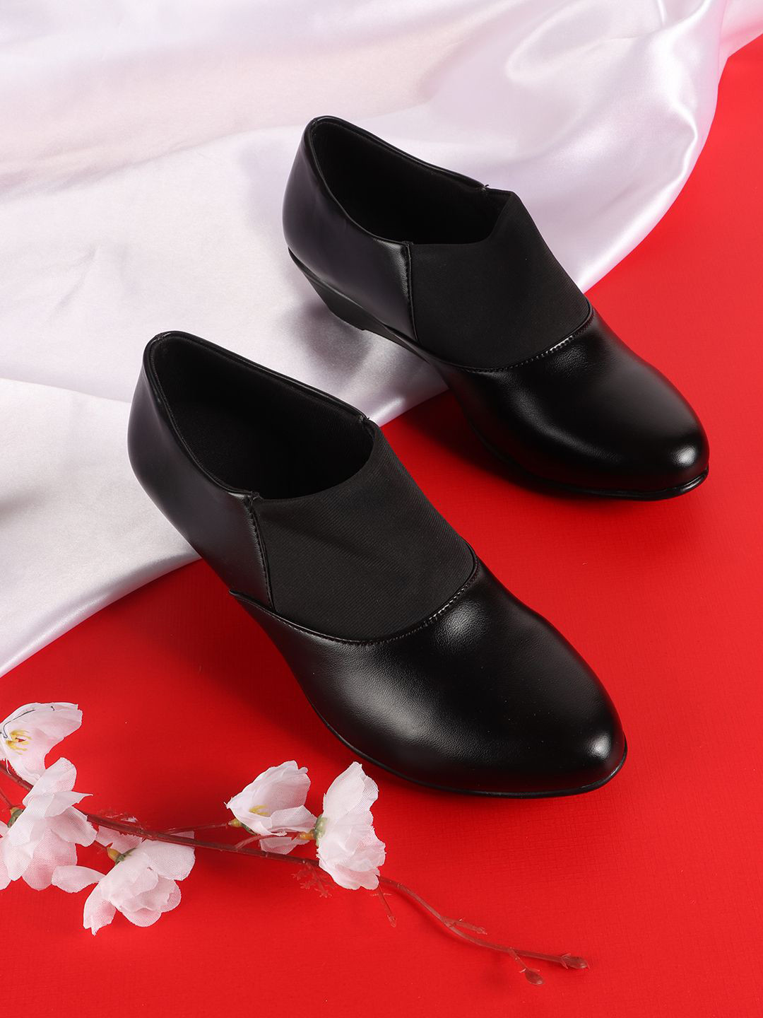 Picktoes Work Wedge Pumps