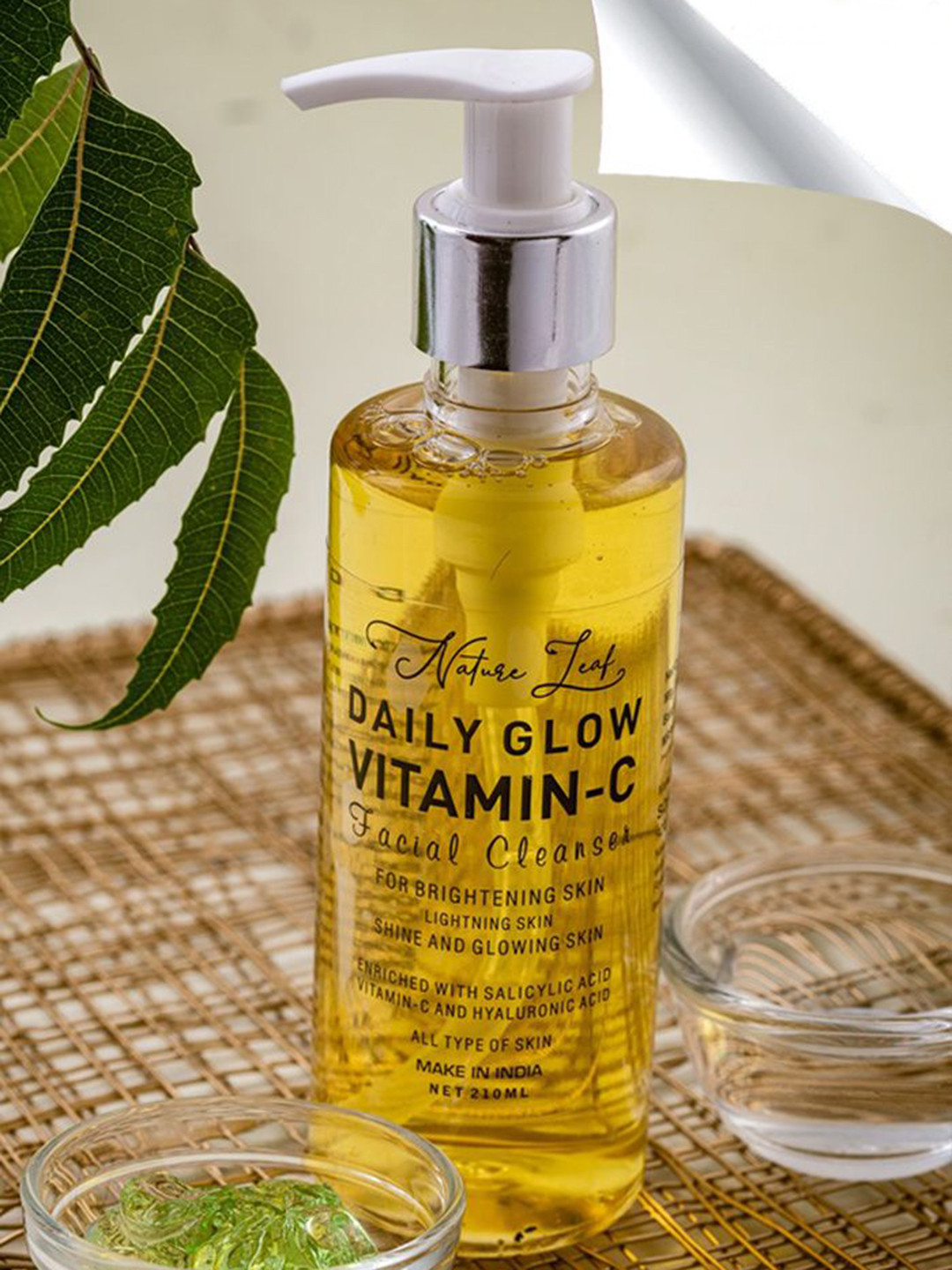 Nature Leaf Daily Glow Vitamin C Face Wash- 210 ml