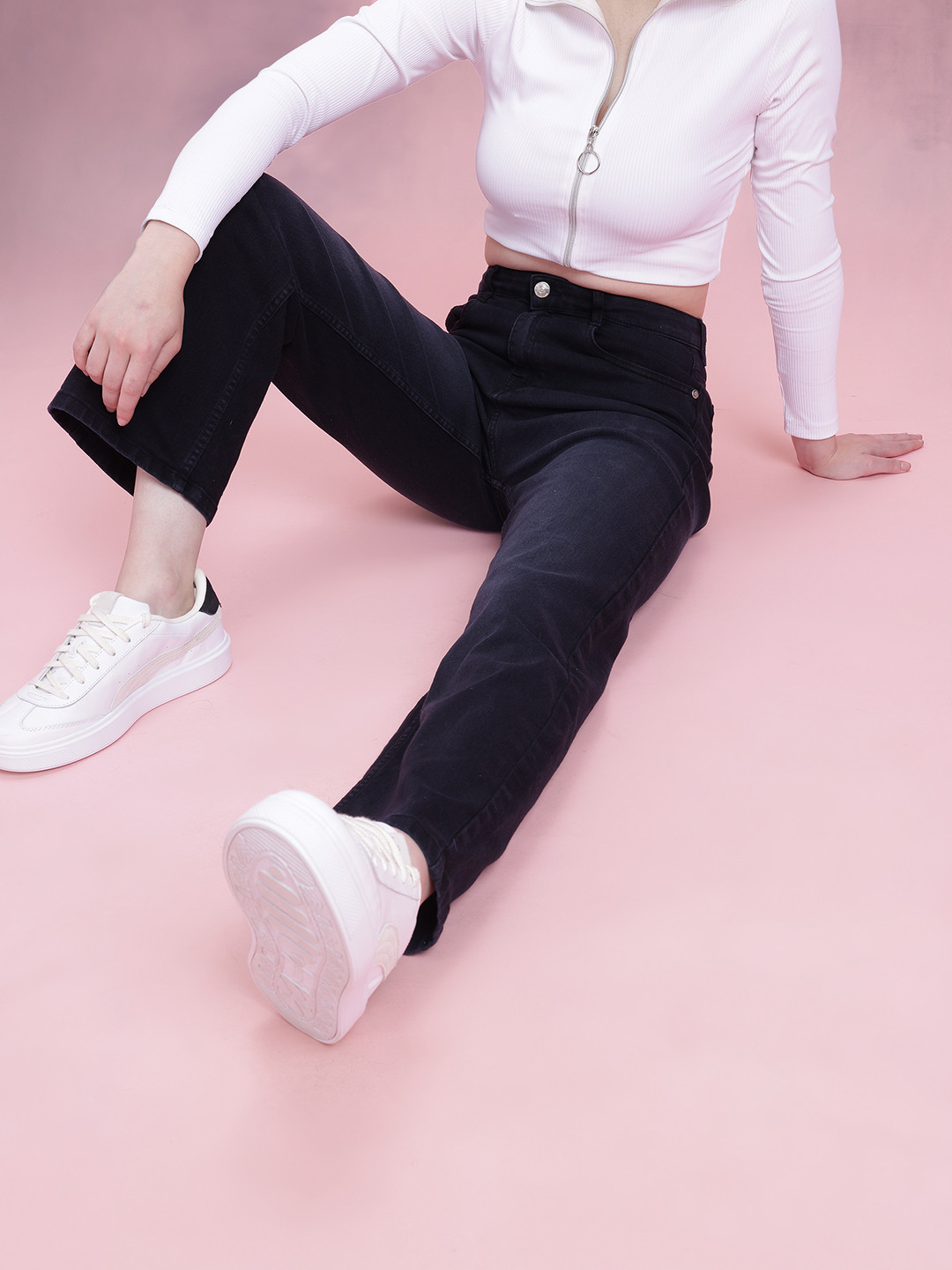 DressBerry Women Light Fade Stretchable Straight Fit Jeans