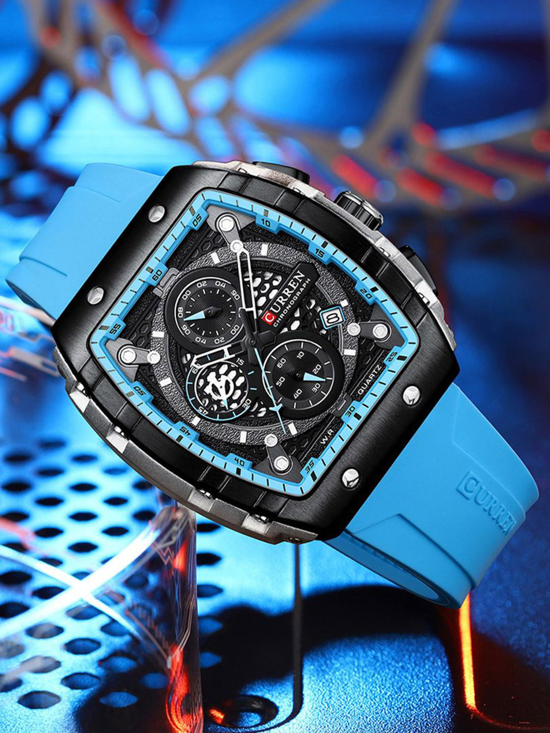 Curren Men Brass Embellished Dial & Wrap Around Straps Analogue Watch CR-8438