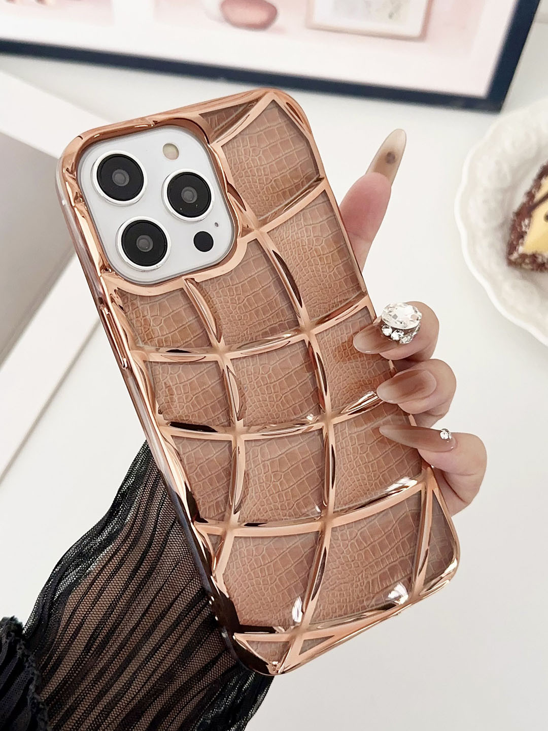 Luxury Kase Geometric LK143 Electroplated Unique Design iPhone 15 Pro Back Case