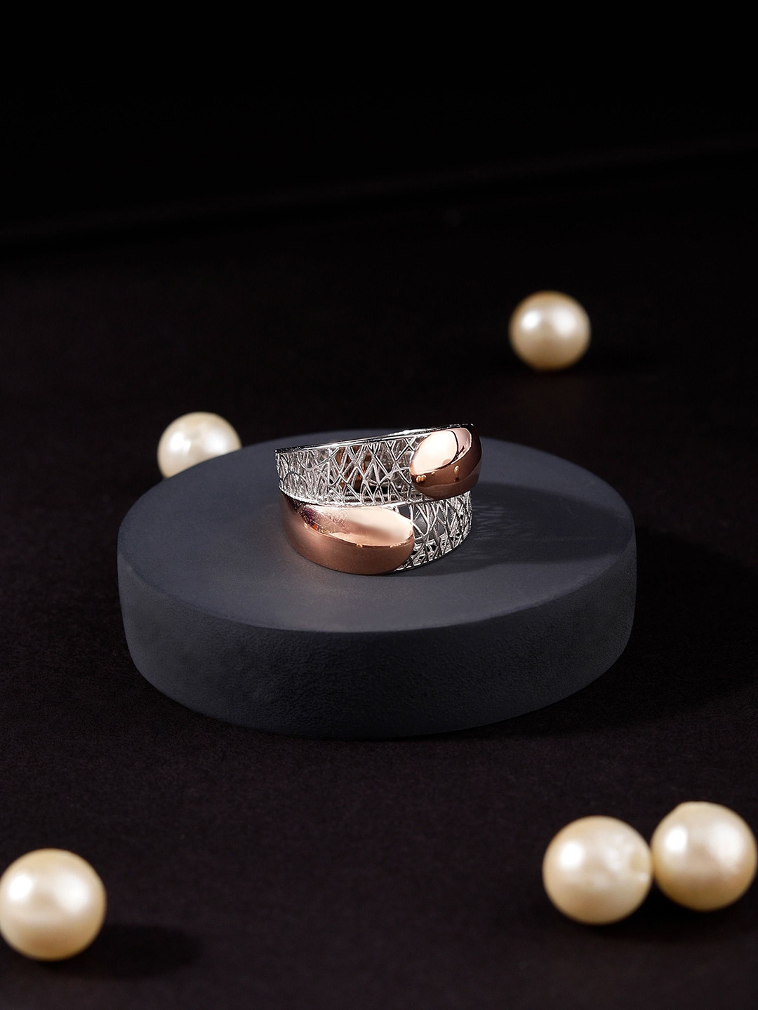 DIAVO 925 Silver Rhodium-Plated Stone Studded Lace Of Grace Finger Ring