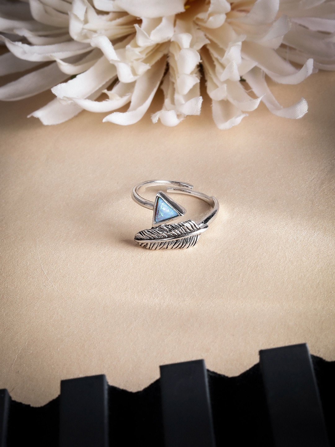 DIAVO 925 Sterling Silver Rhodium-Plated Stone Studded Mystic Feather Finger Ring