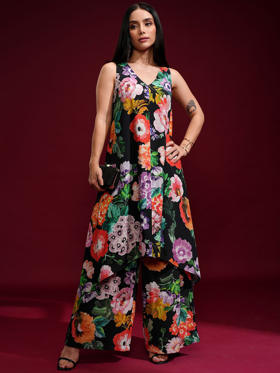 Vishudh Floral Printed Sleeveless Co-Ord Set
