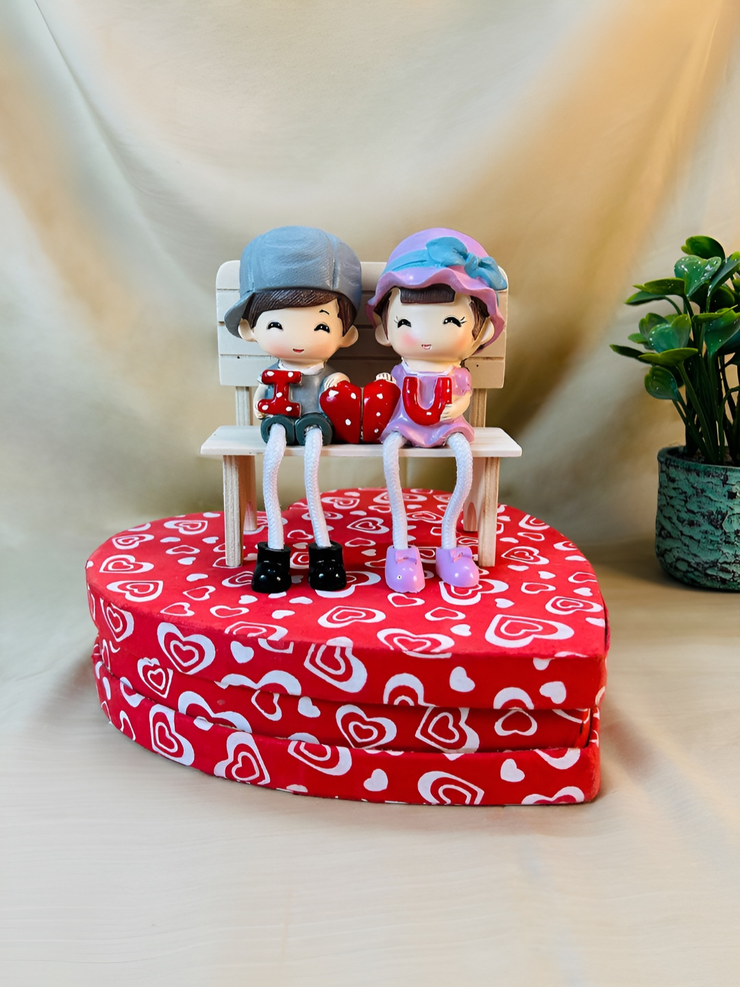 Giftii Cute Couple on Love Bench Blue Polyresin Glossy Living Room Small Showpiece - 4.7 Inches