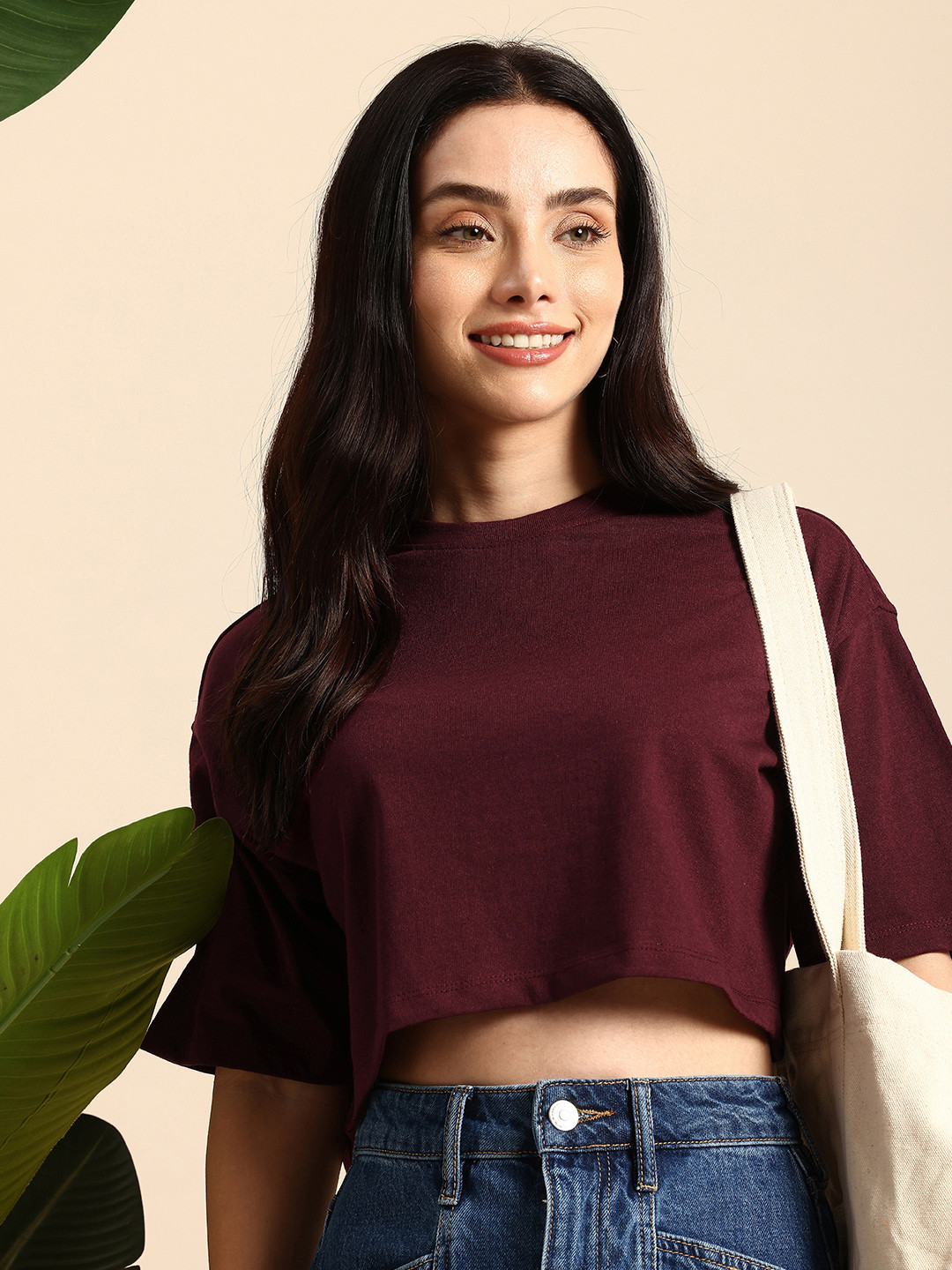 Mast & Harbour Oversized Fit Drop-Shoulder Sleeves Cropped T-shirt