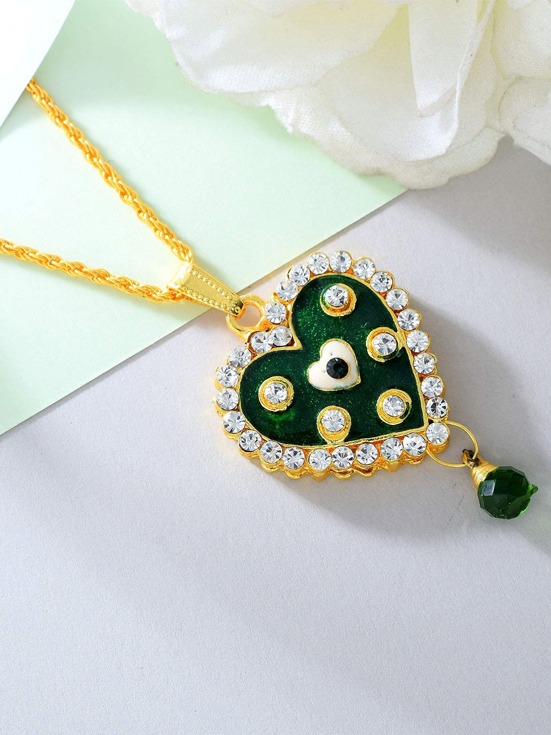 MEMOIR Unisex Gold-Plated Cubic Zirconia & Kundan Heart Shape Charm Pendant With Chain