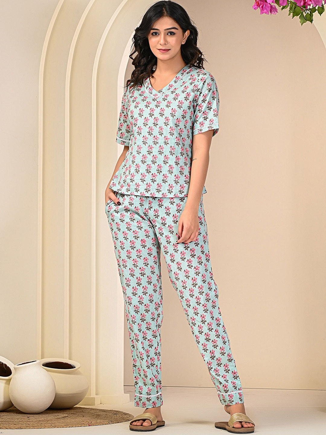 KANNAHI Women Pure Cotton Floral Sea Mist Printed Night Suit - Top & Pants Set
