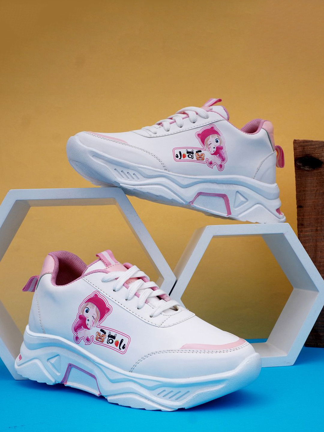 BUCADIA Girls Round Toe Lightweight Sneakers