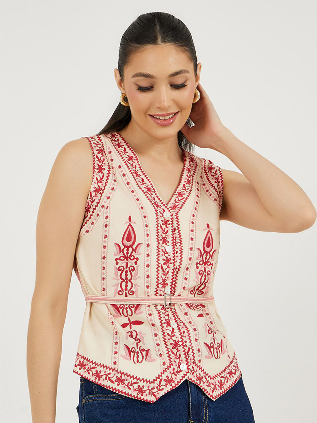 Styli Women Printed V Neck Self Tie Belt Detail Polyester Crepe Top