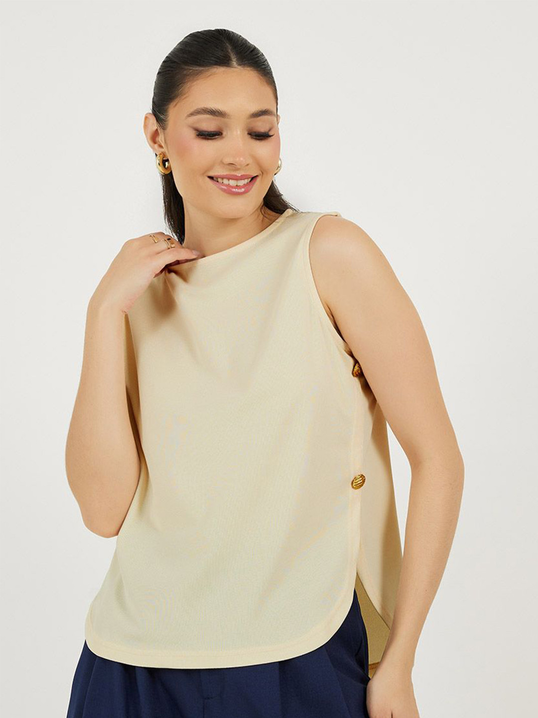 Styli Women Solid High-low Length Sleeveless Top With Decorative Button Detail