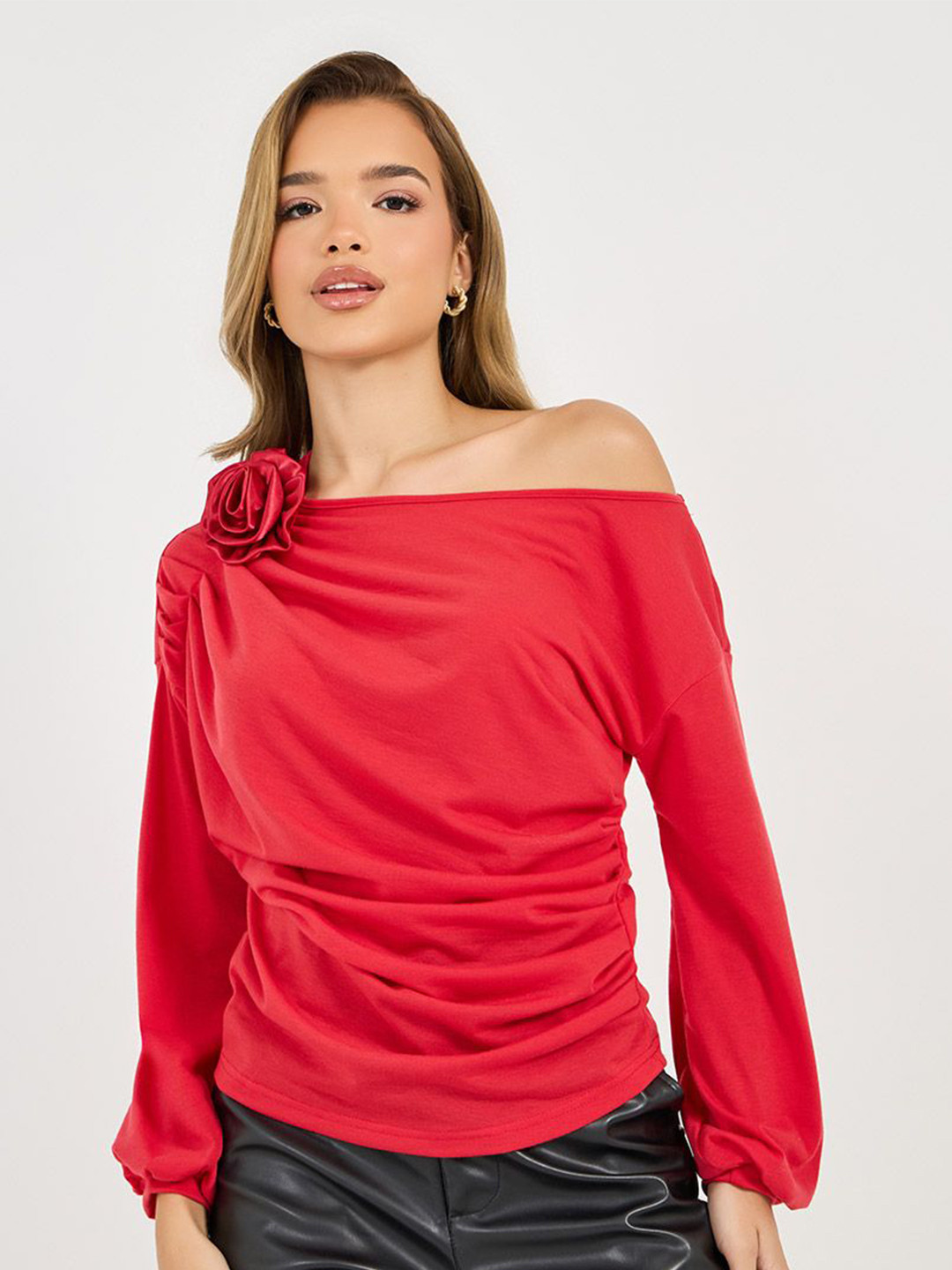 Styli Women Solid Fitted Off Shoulder Balloon Sleeves Top with Corsage Detail