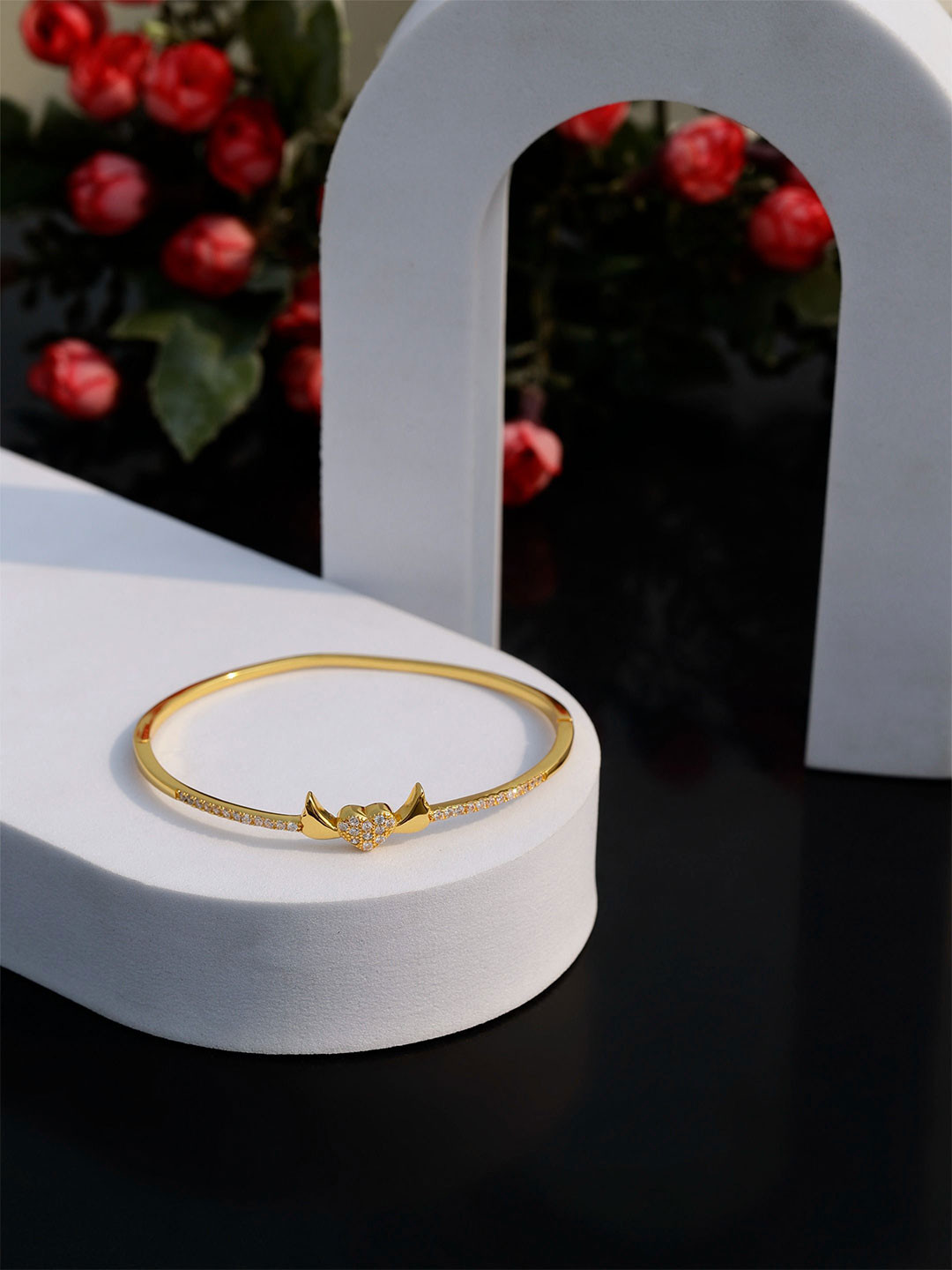 DIAVO Winged Heart Silver Cubic Zirconia Bangle-Style Bracelet