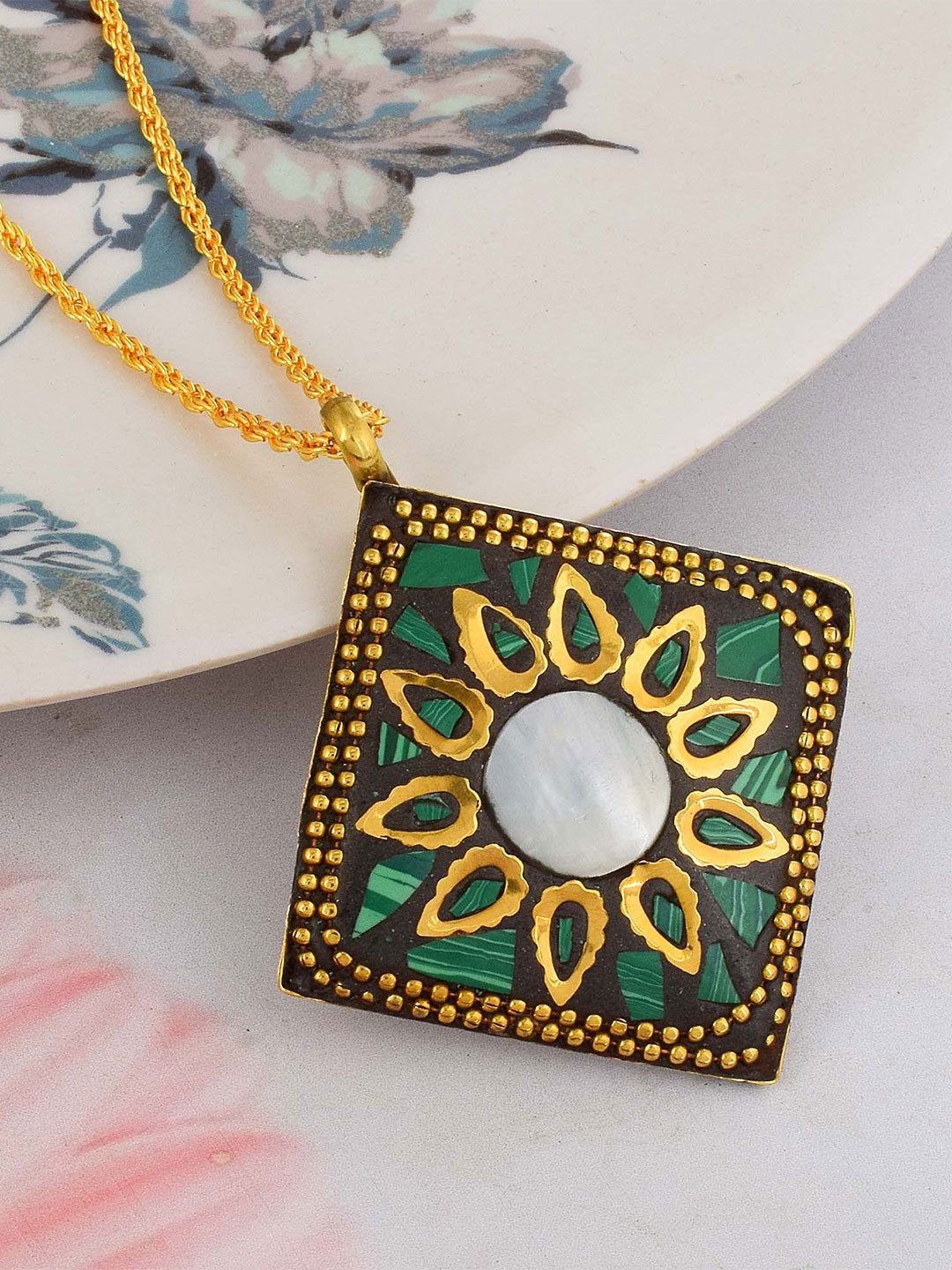 MEMOIR Gold-Plated Square Shape Pendant With Chain