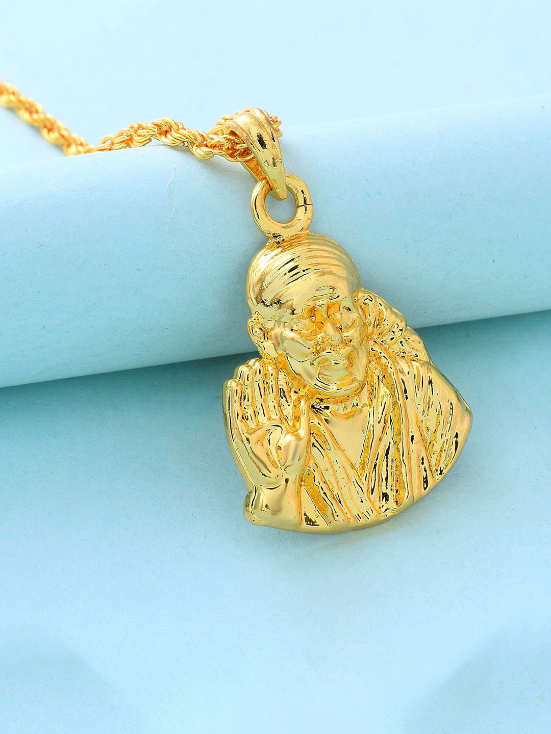 MEMOIR Gold-Plated Sai Baba Pendant With Chain