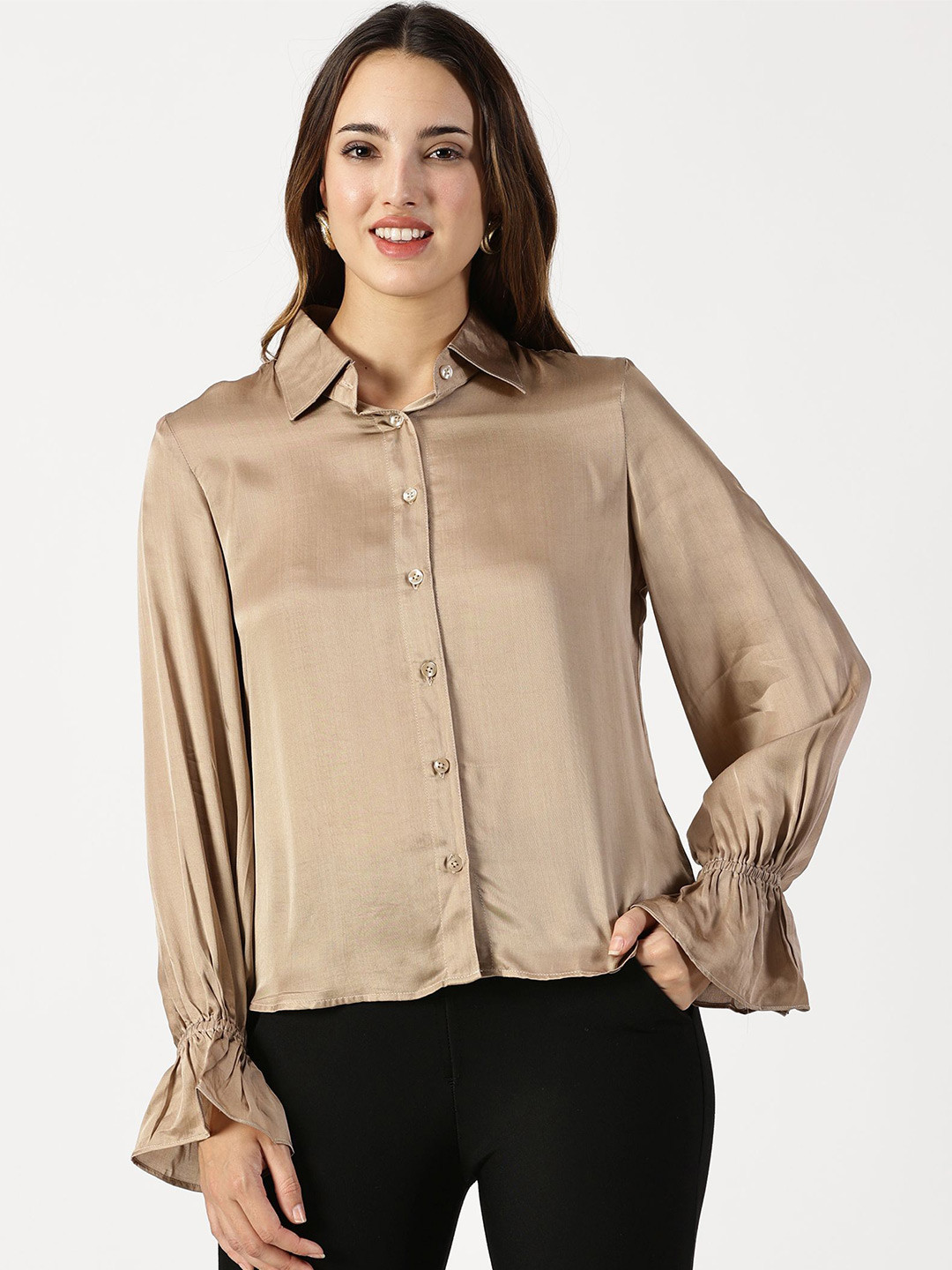 RAVINIK Spread Collar Balloon Sleeve Regular Fit Satin Casual Shirt