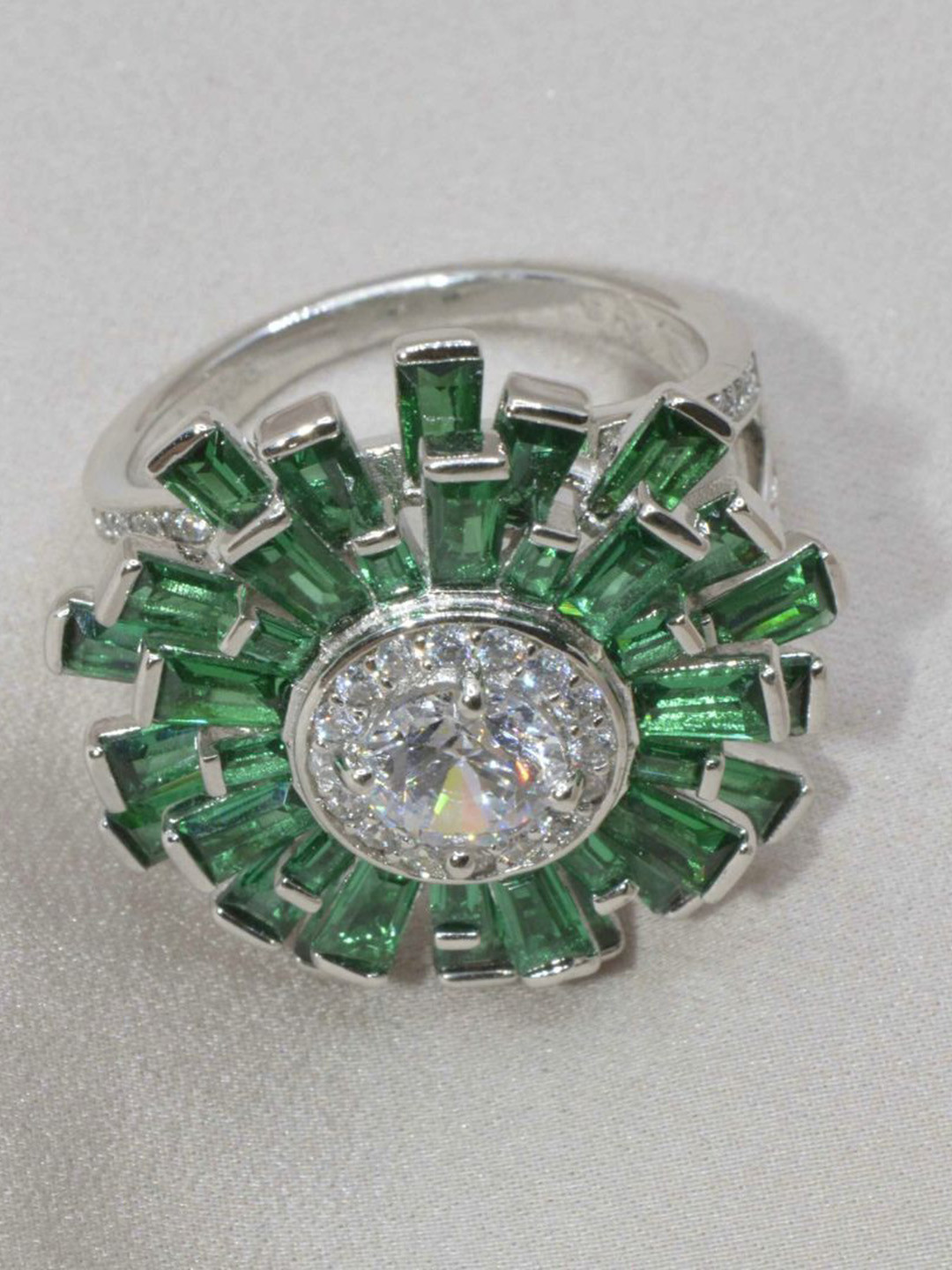 Luxevogue 925 Sterling Silver Rhodium-Plated CZ-Stone Studded Emerald Elegance Ring