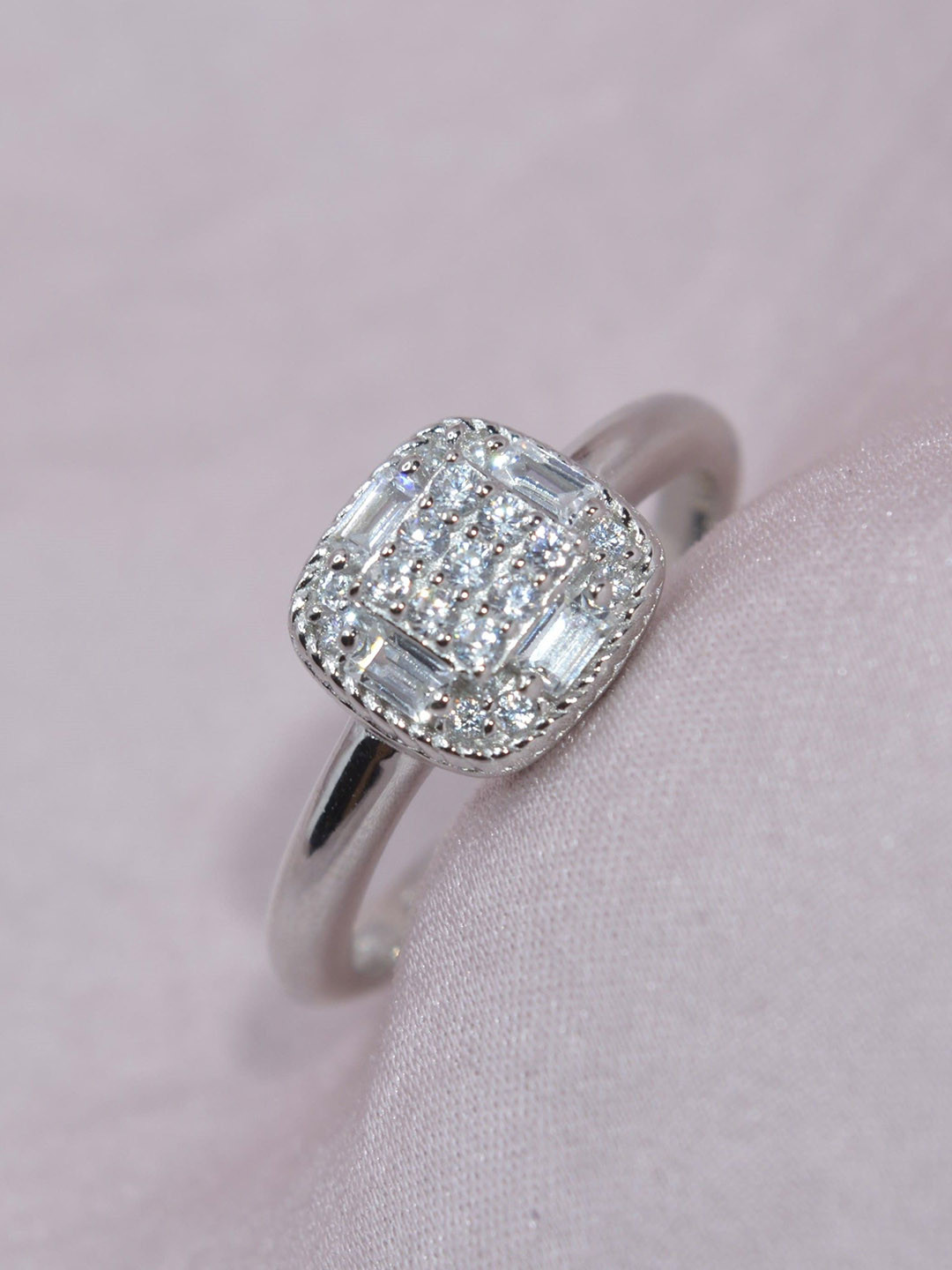 Luxevogue 925 Sterling Silver Rhodium-Plated CZ-Stone Studded Structured Brilliance Ring