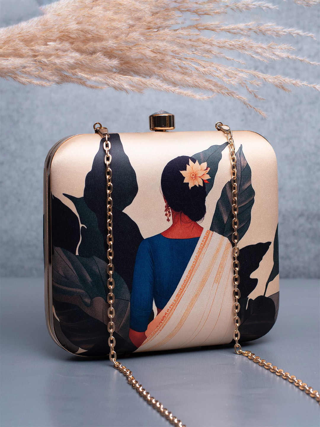 ARTKLIM Based Portrait Of Indian Lady Printed Box Clutch