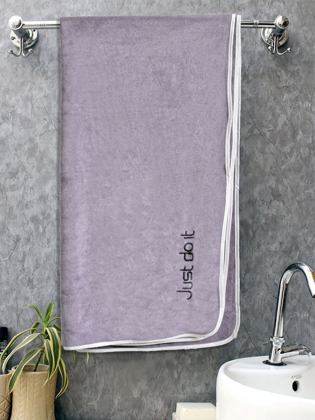 FABINALIV Purple & Black Solid 300 GSM Cotton Bath Towel