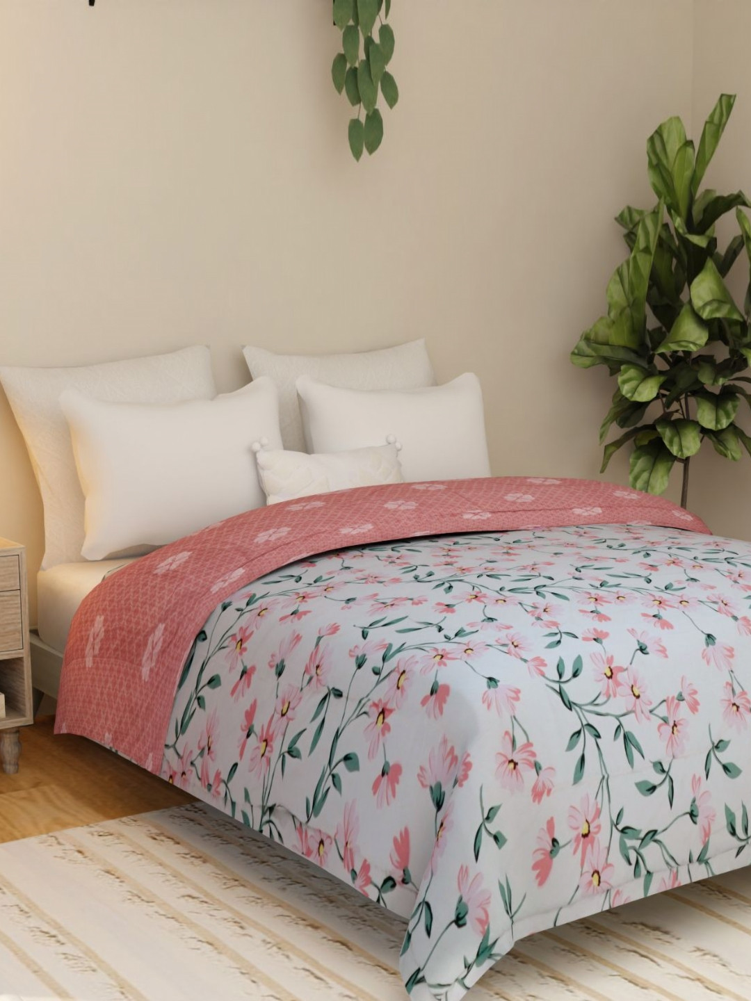 Florida Flyn Beige & White Floral Microfiber 800 GSM Double Bed Comforter