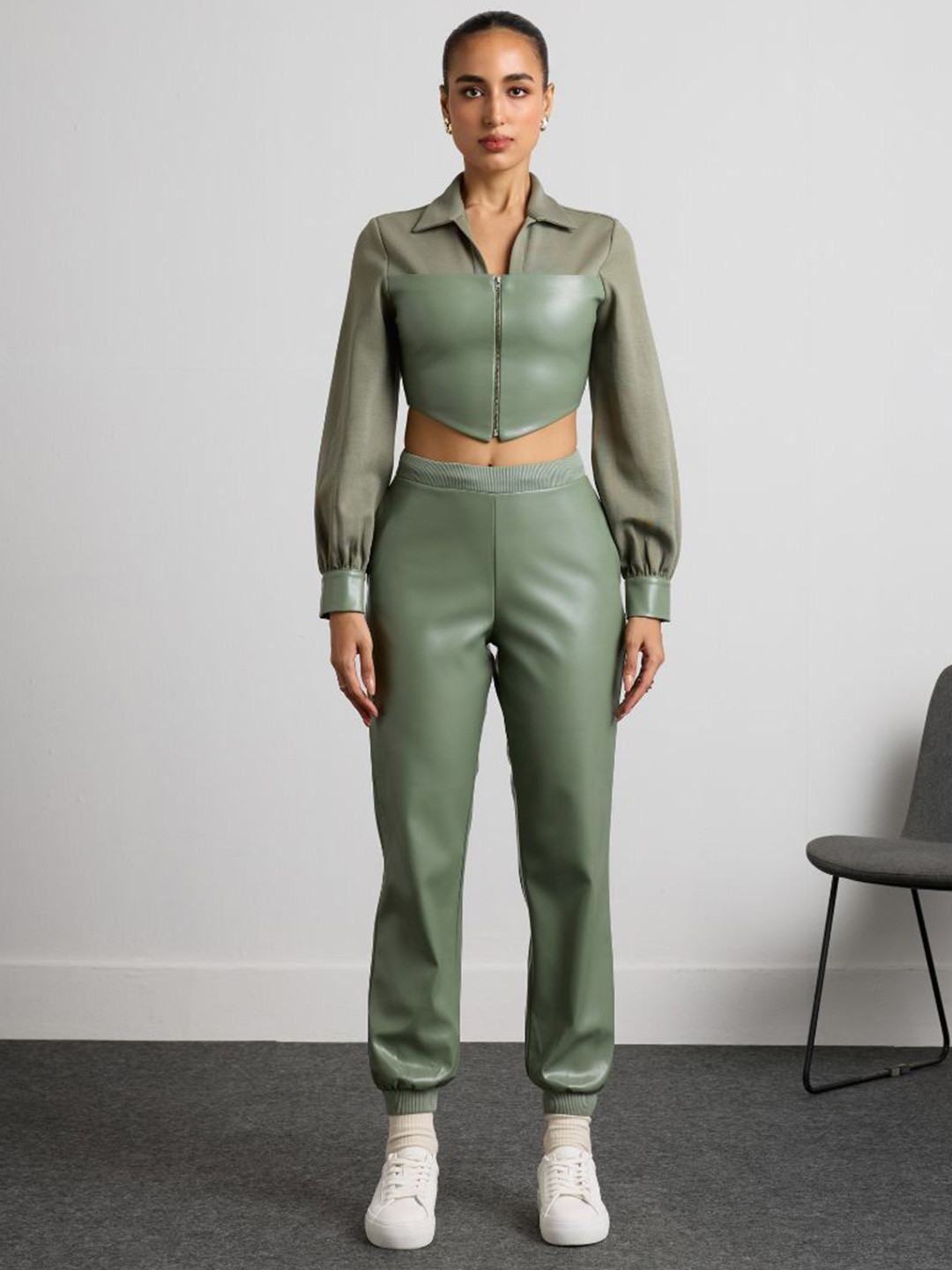 Muvazo Leather Corset Crop Top