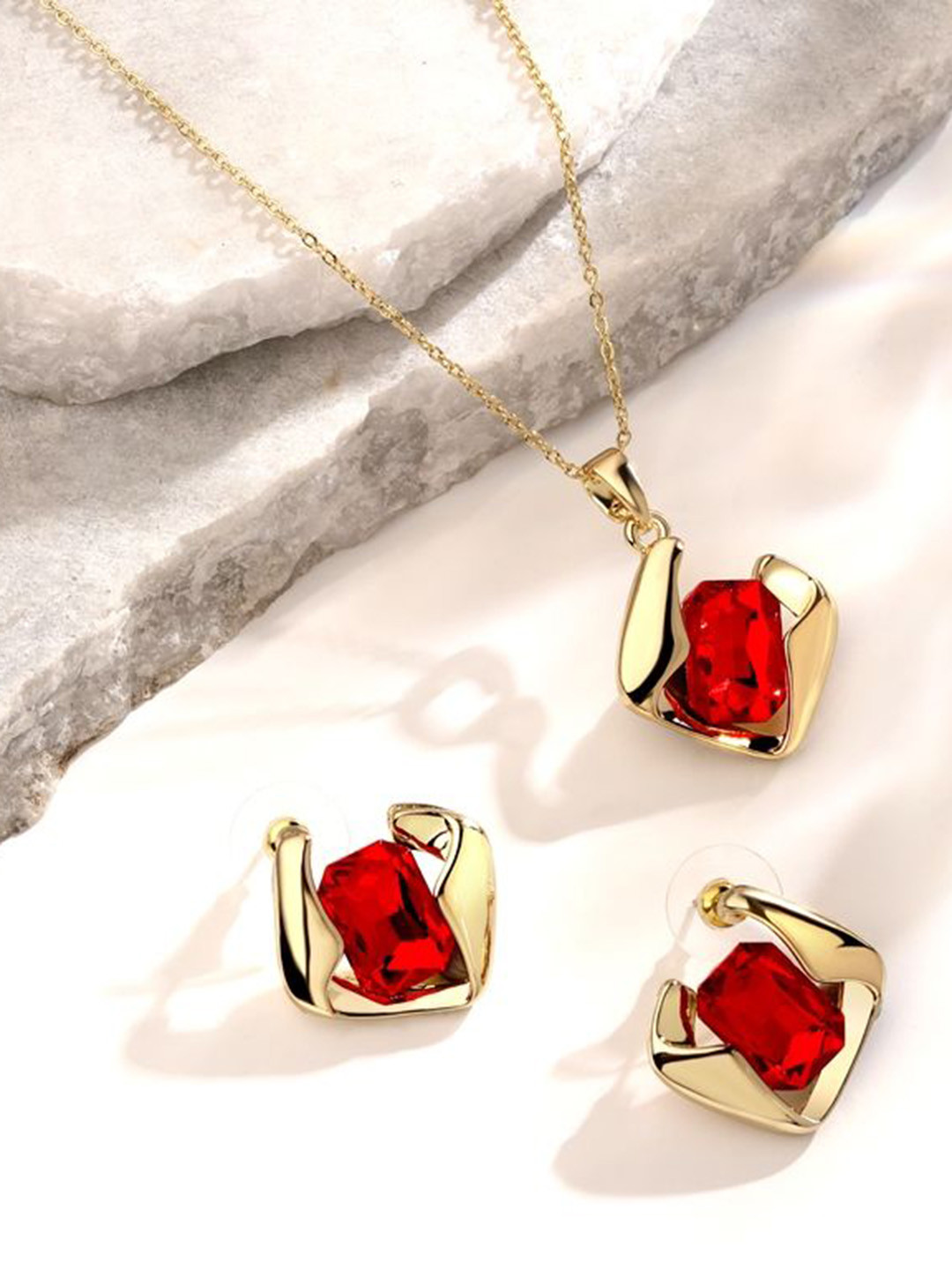 Cierra Gold-Plated Crystal-Studded Chain  Pendant & Earrings