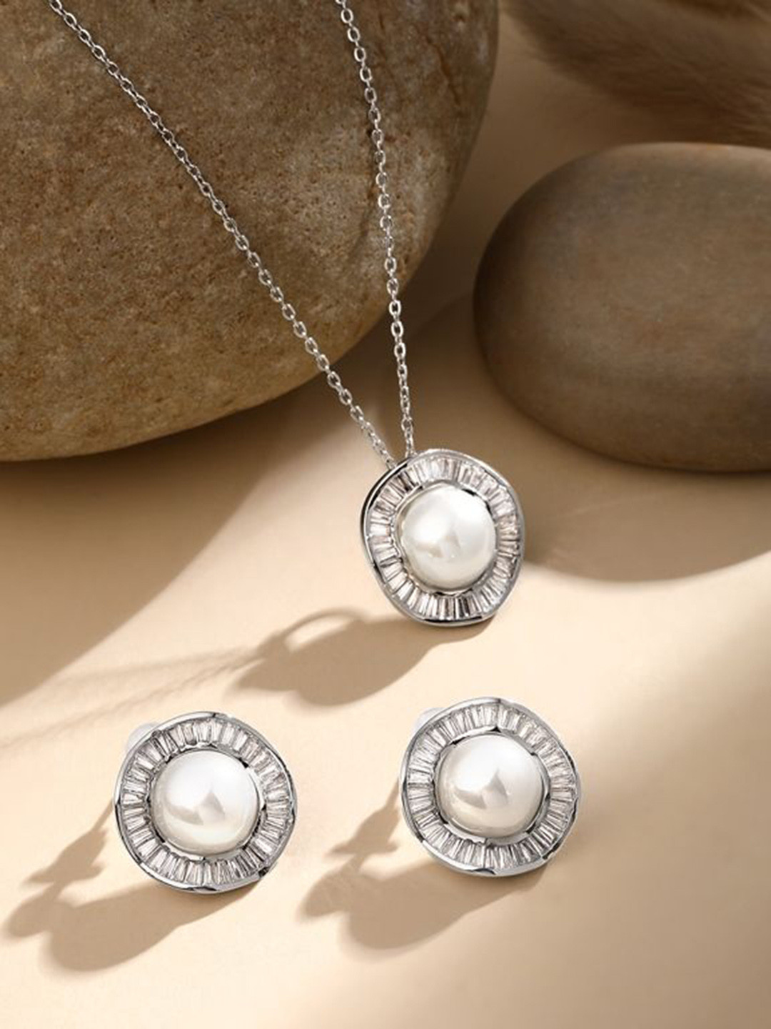 Cierra Silver-Plated Pearls Studded Pendant & Chain with Earrings