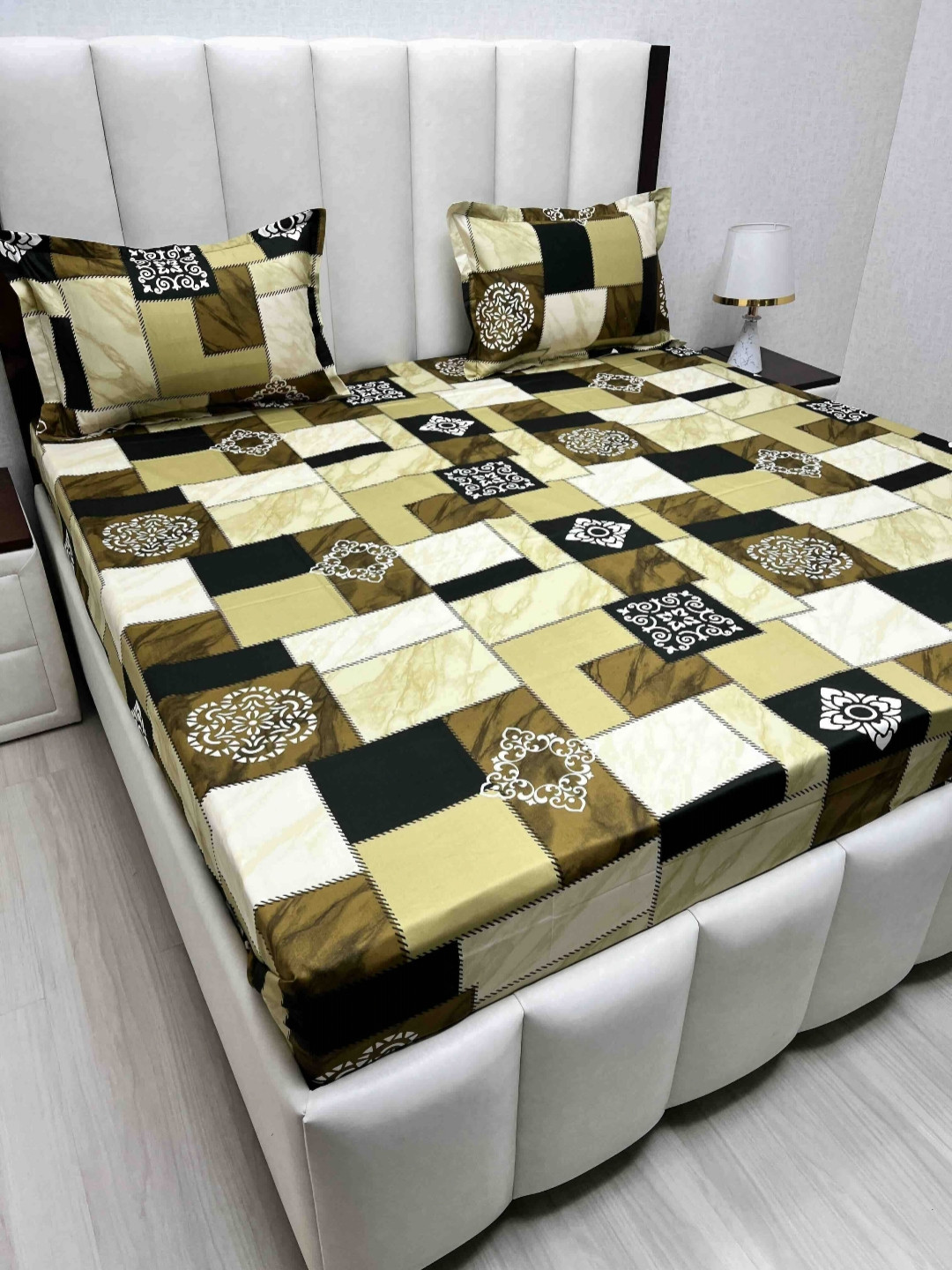 Pure Decor Green Graphic Pure Cotton 300 TC Queen Fine Bedsheet with 2 Pillow Covers-90 x 100 inches