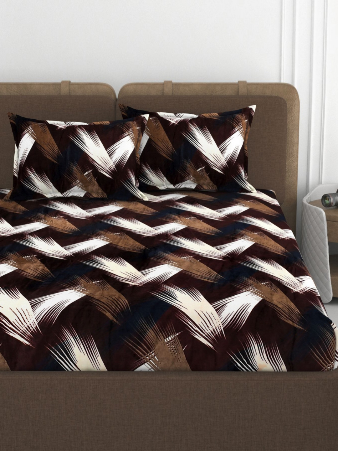 VOMZER Fleno Brown Abstract Wool 350 TC Fitted King Superfine Bedsheet with 2 Pillow Covers-198 x 183 cm