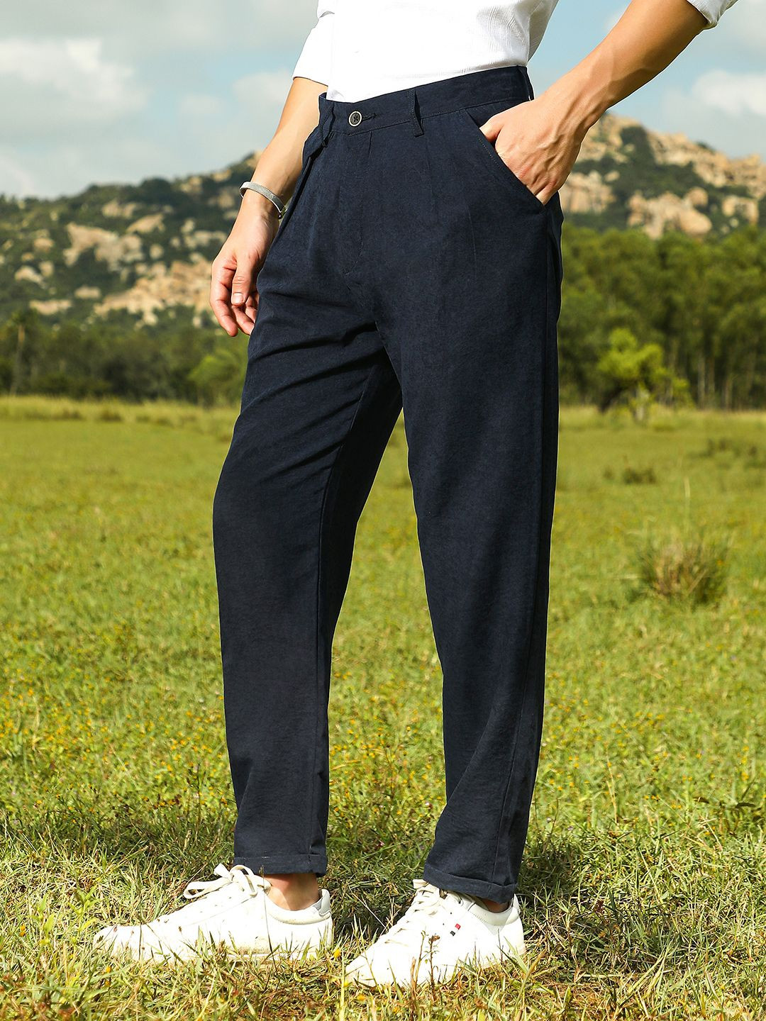 CAHOOT Men Relaxed Mid-Rise Trousers