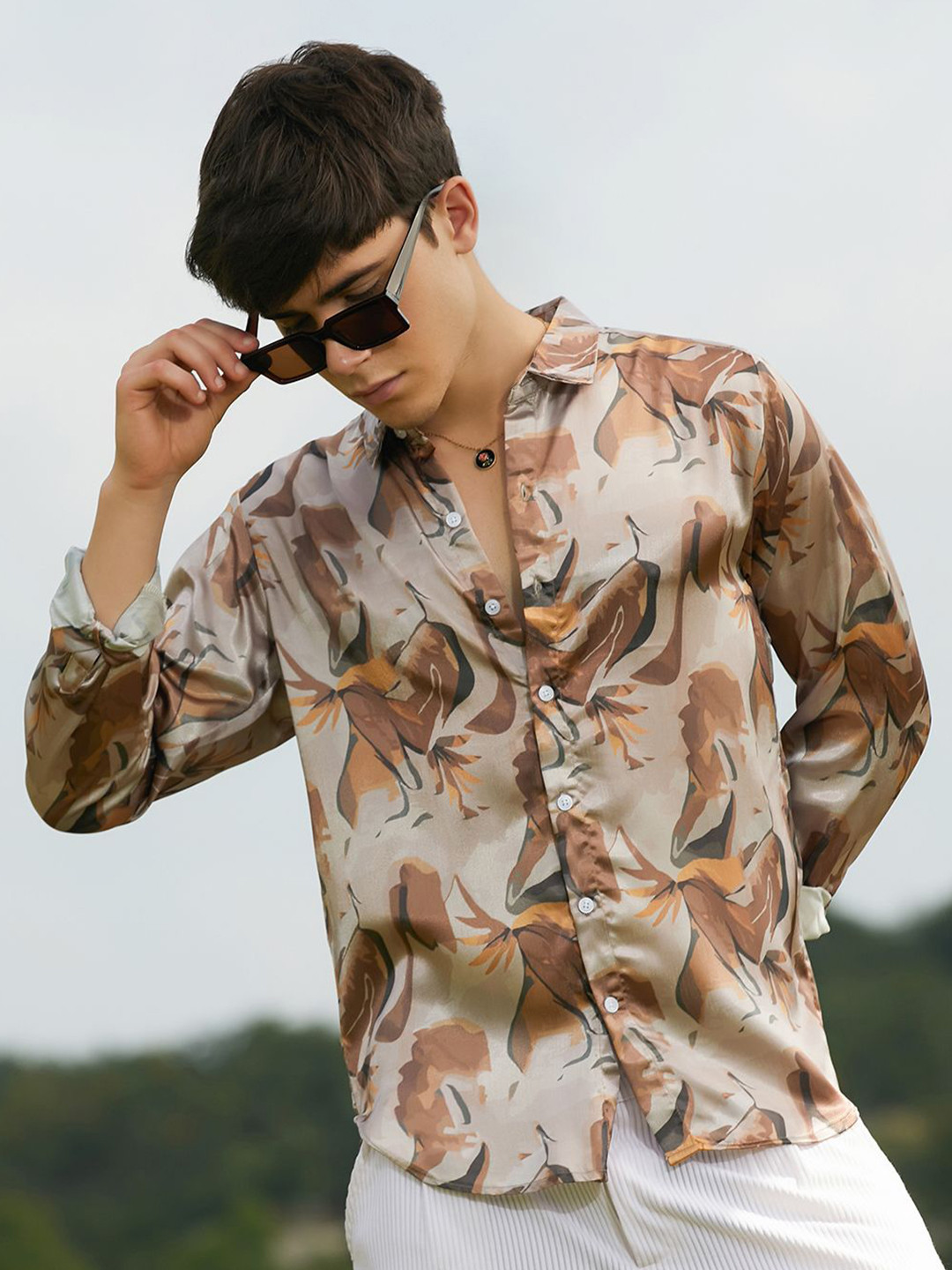 CAHOOT Men Relaxed Fit Spread Collar Abstract Printed Satin Casual Shirt