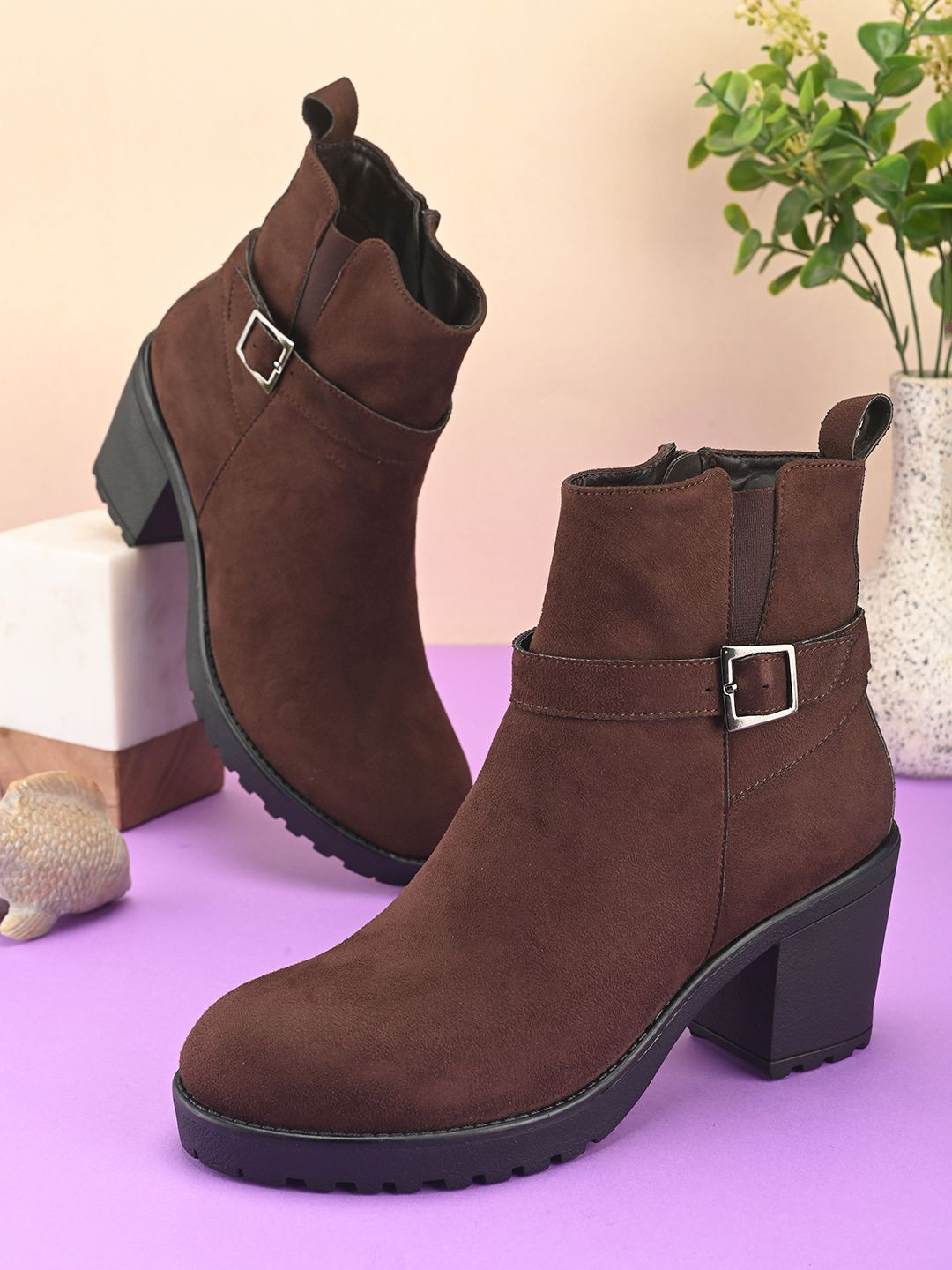 The Roadster Lifestyle Co Women Ankle Length Chelsea Boots