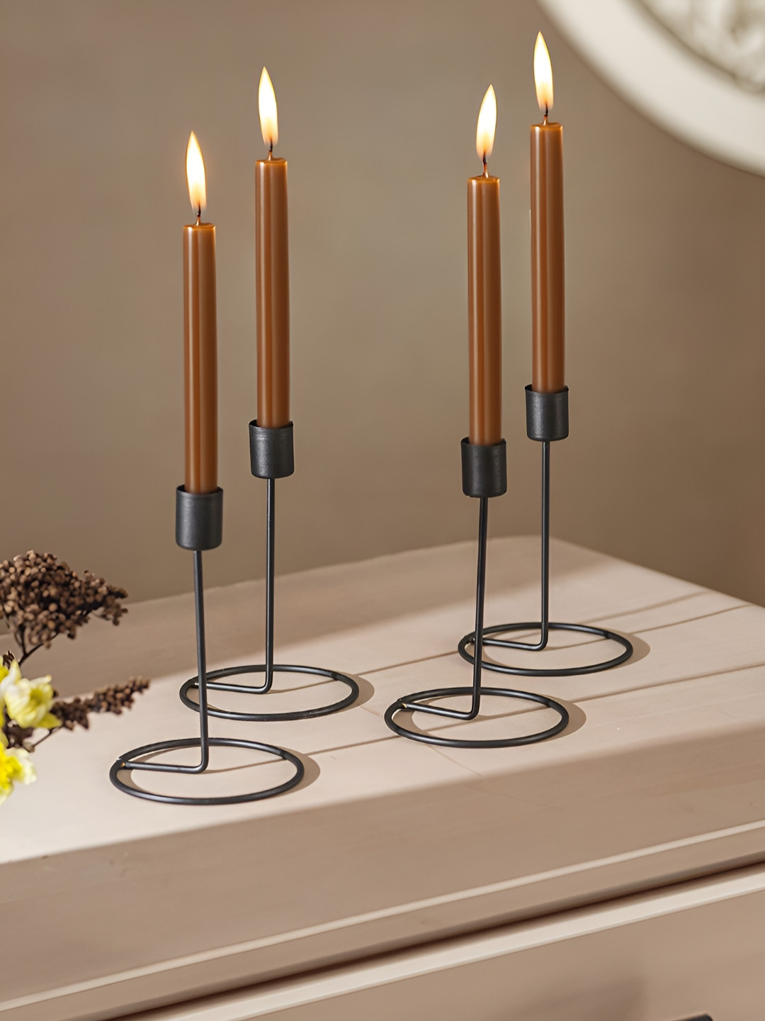 Homspurts Crafted Gleam Black 4 Pieces Tea Light Metal Candle Holders