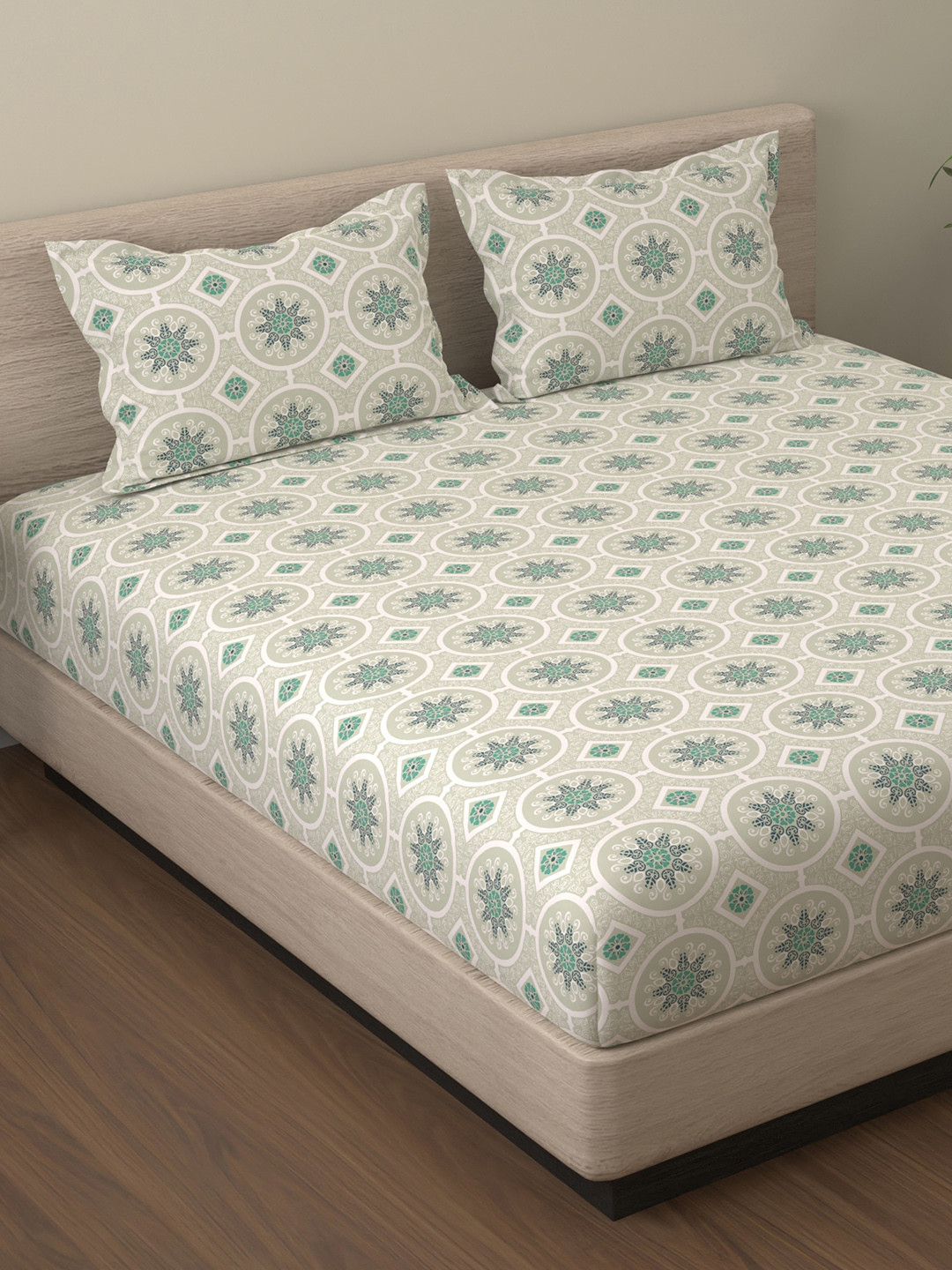 Huesland Green Ethnic Motifs Pure Cotton 144 TC Queen Bedsheet with 2 Pillow Covers-243 x 243 cm
