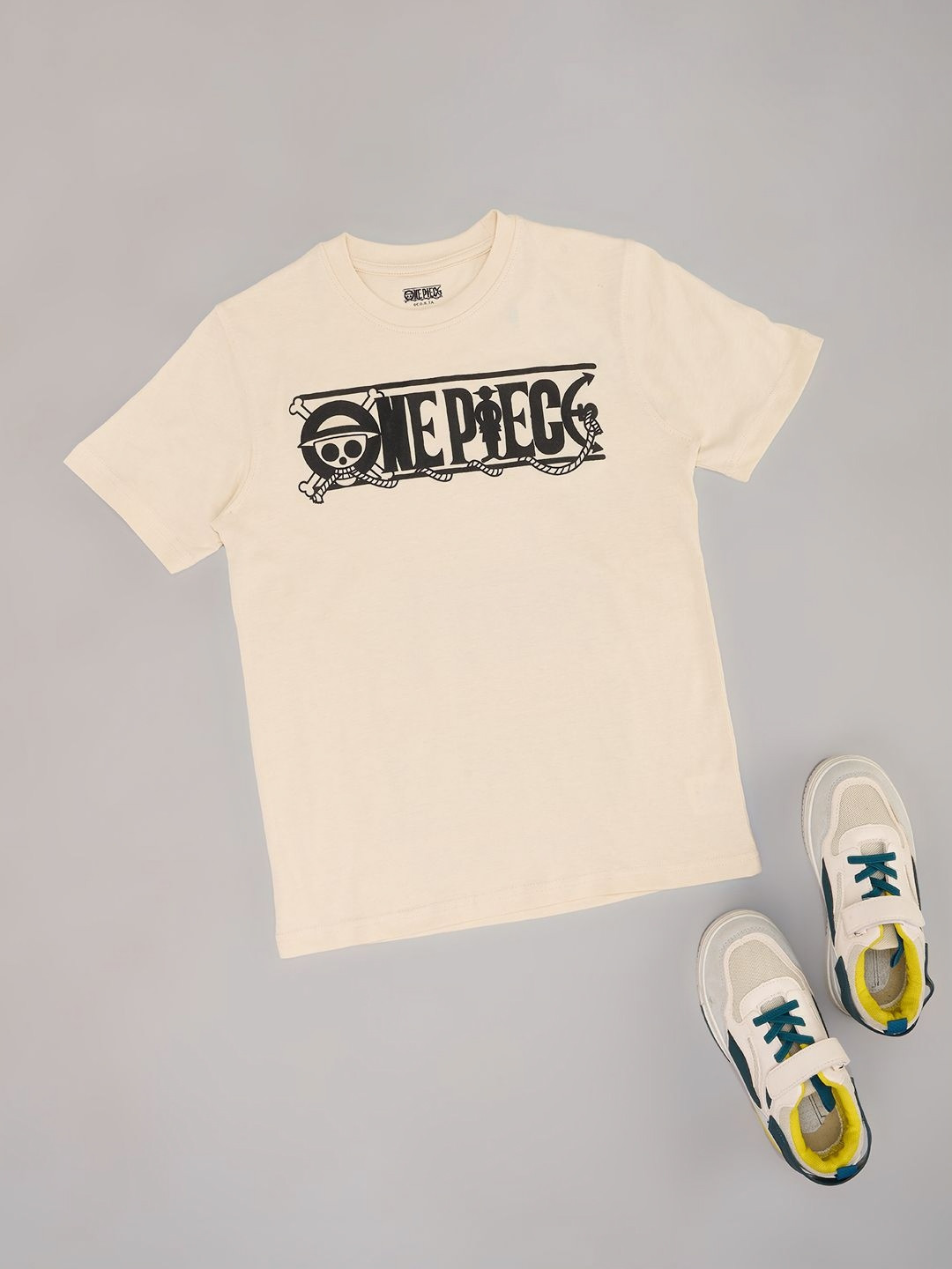 Pantaloons Junior Boys Typography Star Wars Applique Pure Cotton T-shirt