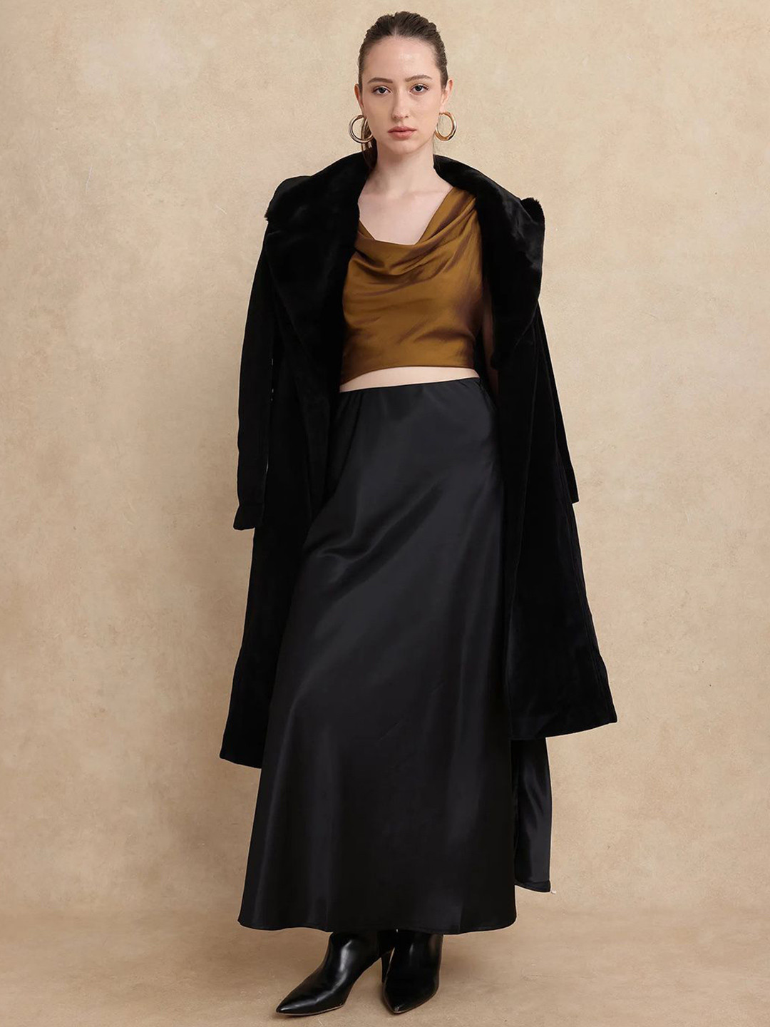 RAREISM Women Derep -B Primary Black