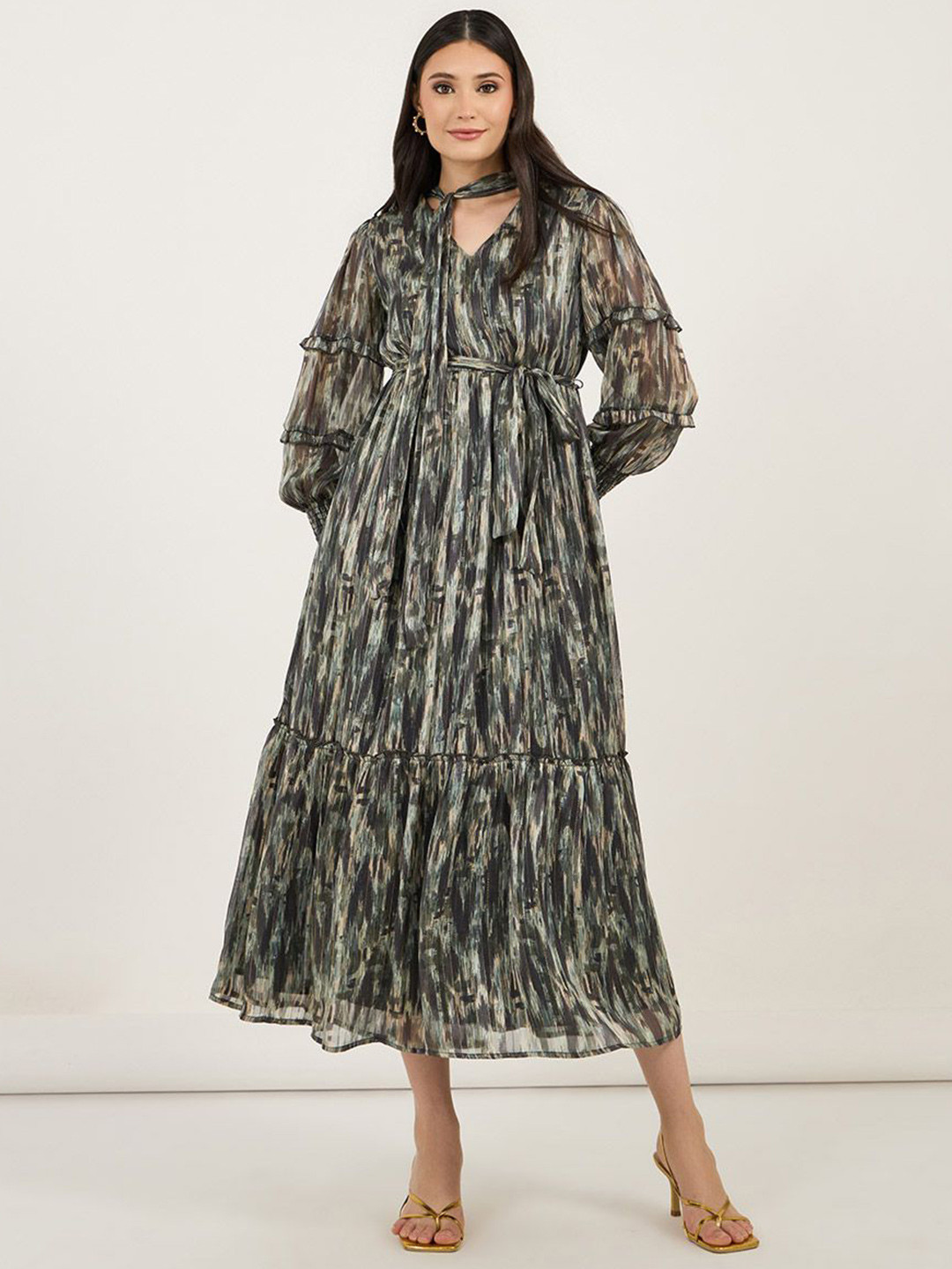 Styli Women V-Neck Abstract Print Balloon Sleeve Tiered Maxi Dress