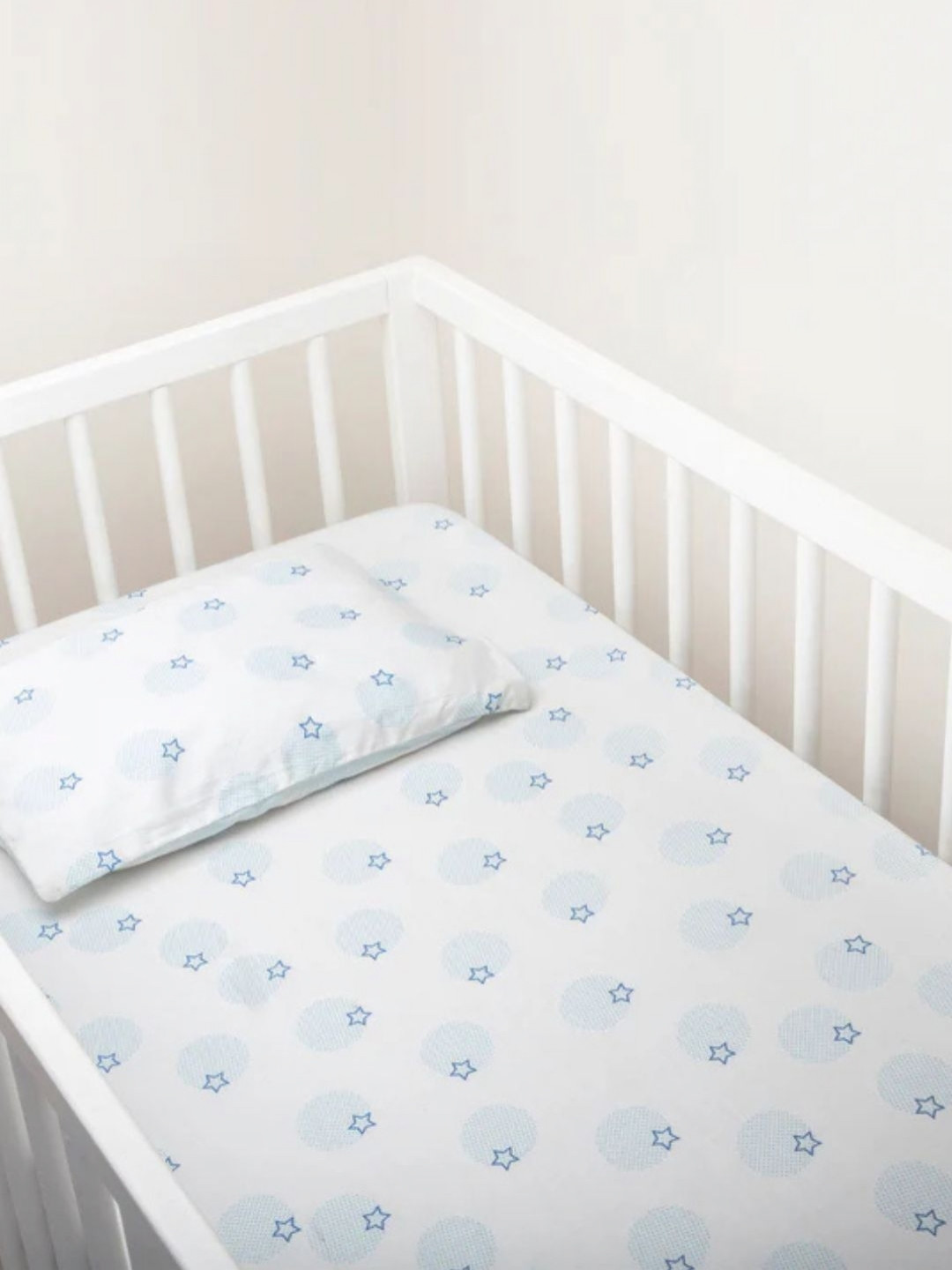 WAXWINGO Star Light White Geometric Cotton 144 TC Single Bedsheet with a Pillow Cover-140 x 70 inches