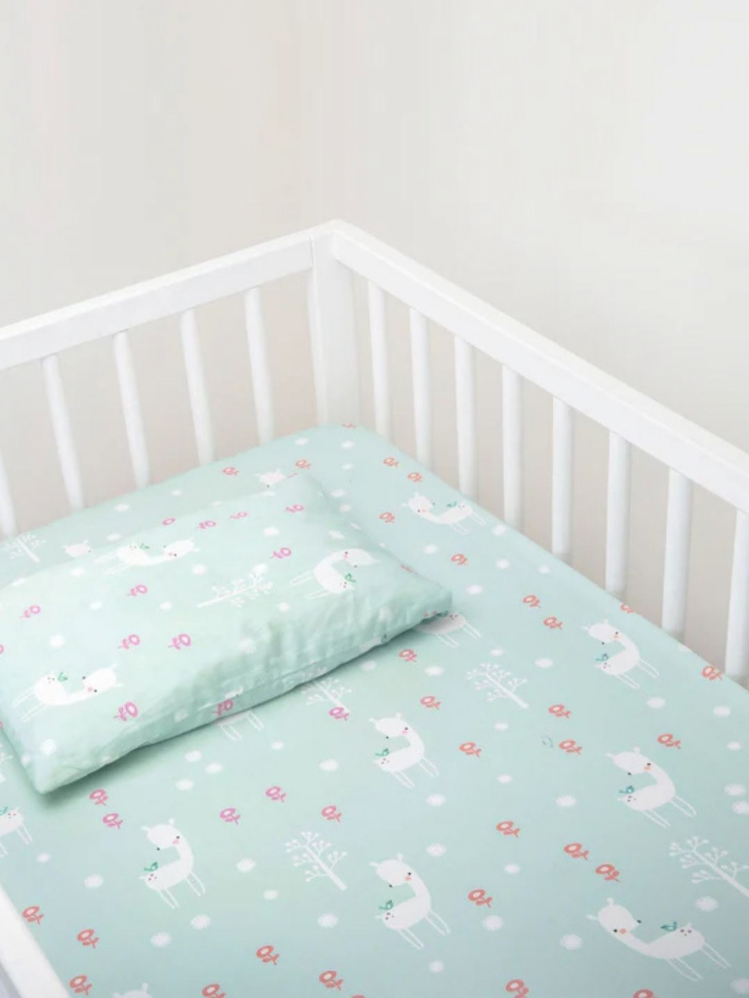 WAXWINGO Green Graphic Cotton 144 TC Single Bedsheet with a Pillow Cover-355 x 177 cm