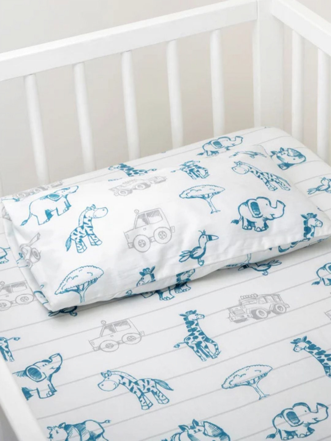 WAXWINGO Note Art White Graphic Cotton 144 TC Crib Bedsheet with a Pillow Cover-140 x 70 inches