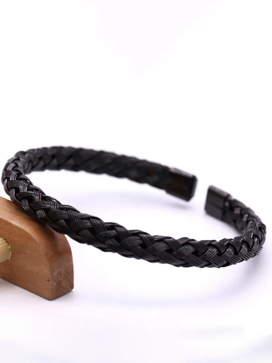 The Roadster Lifestyle Co. Men Stainless Steel Oxidised Wraparound Bracelet