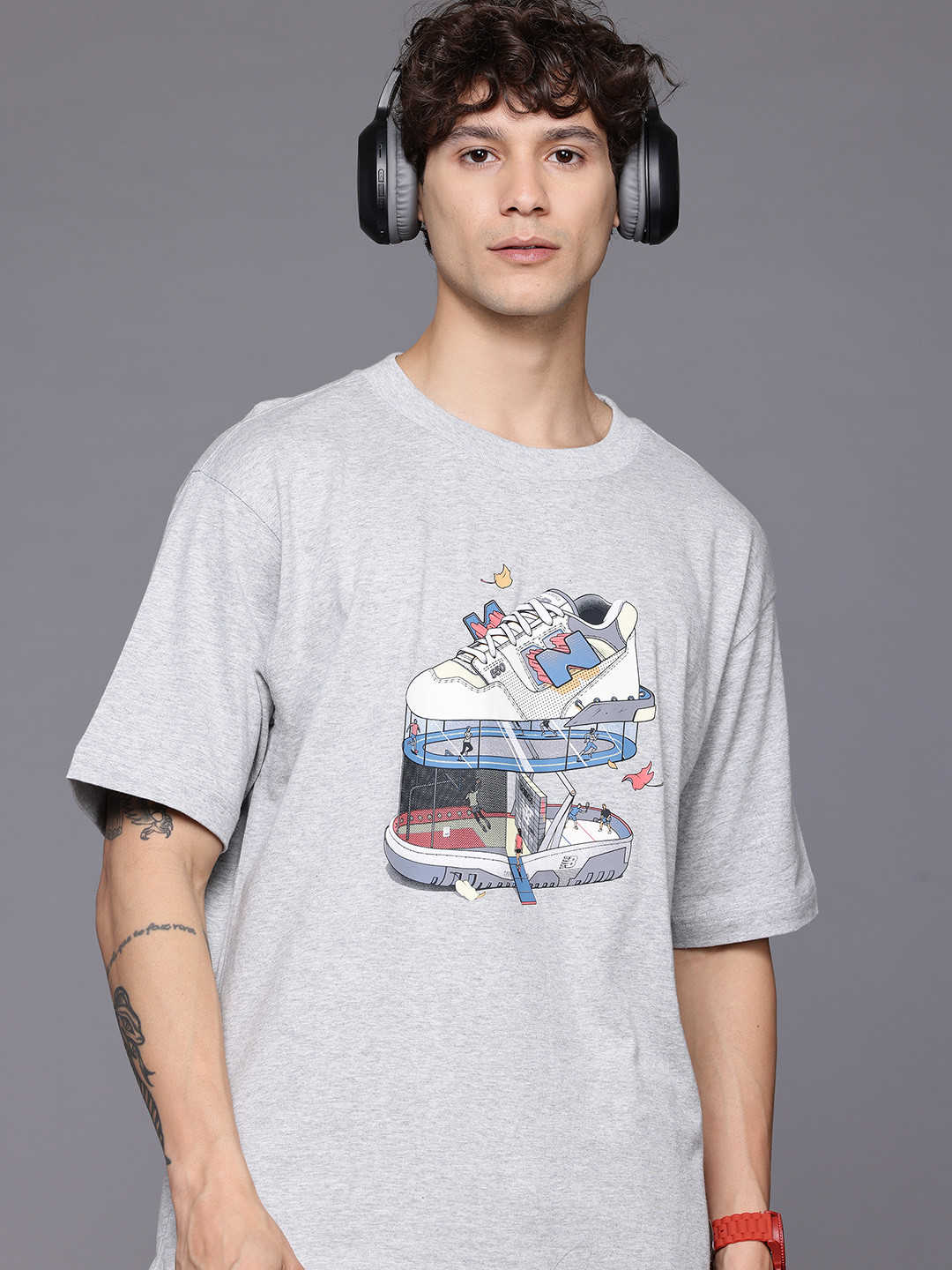 New Balance Grpahic Print Drop-Shoulder Sleeves Longline Pure Cotton Relaxed Fit T-shirt