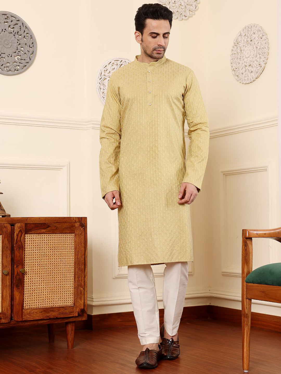 MULTI SHADES Striped Thread Work Straight Kurta