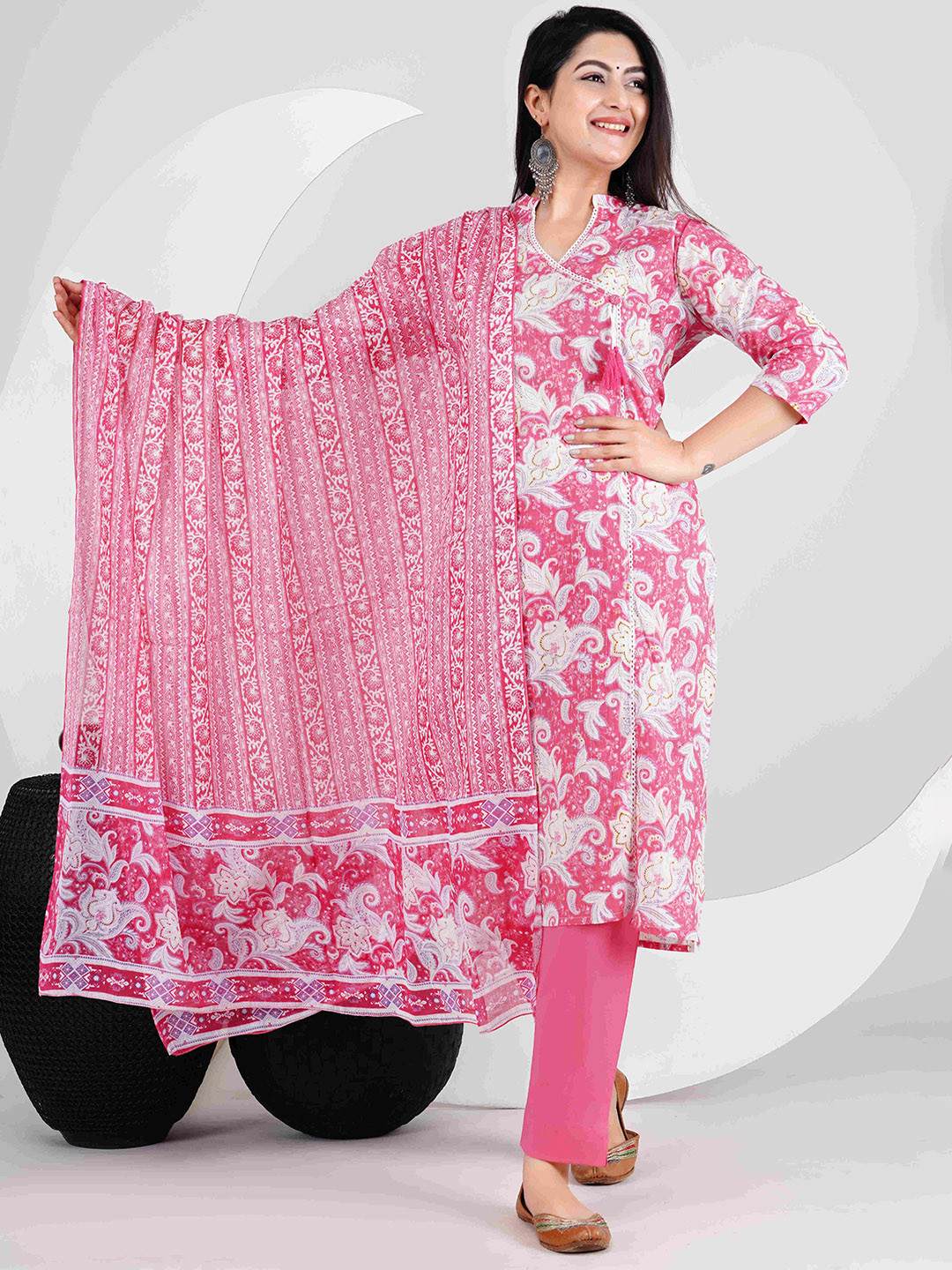 k d fab Floral Printed Pure Cotton Kurta With Trousers & Dupatta
