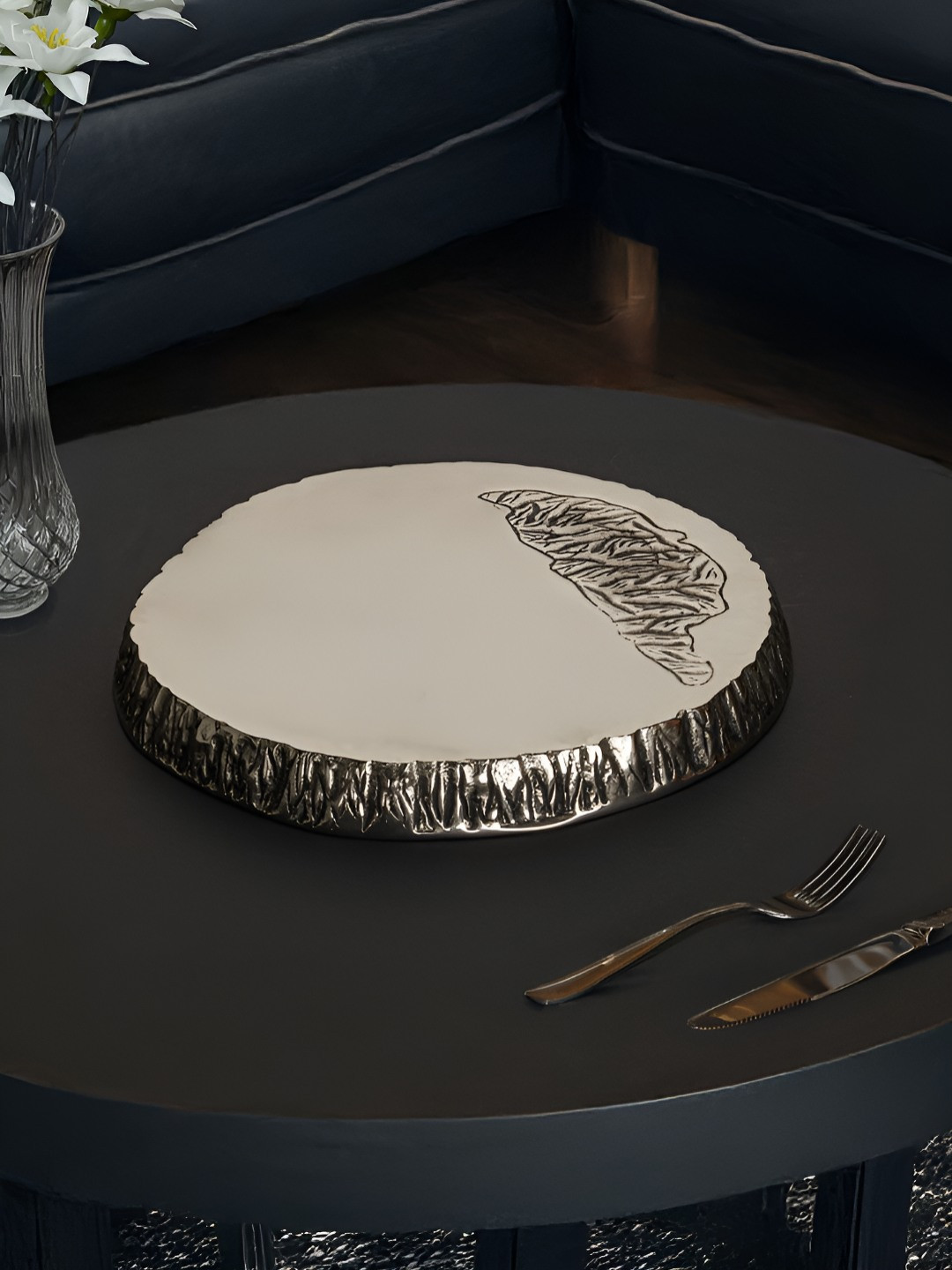 Troveas Silver-Toned BarkCraft Textured Aluminium Food Platter