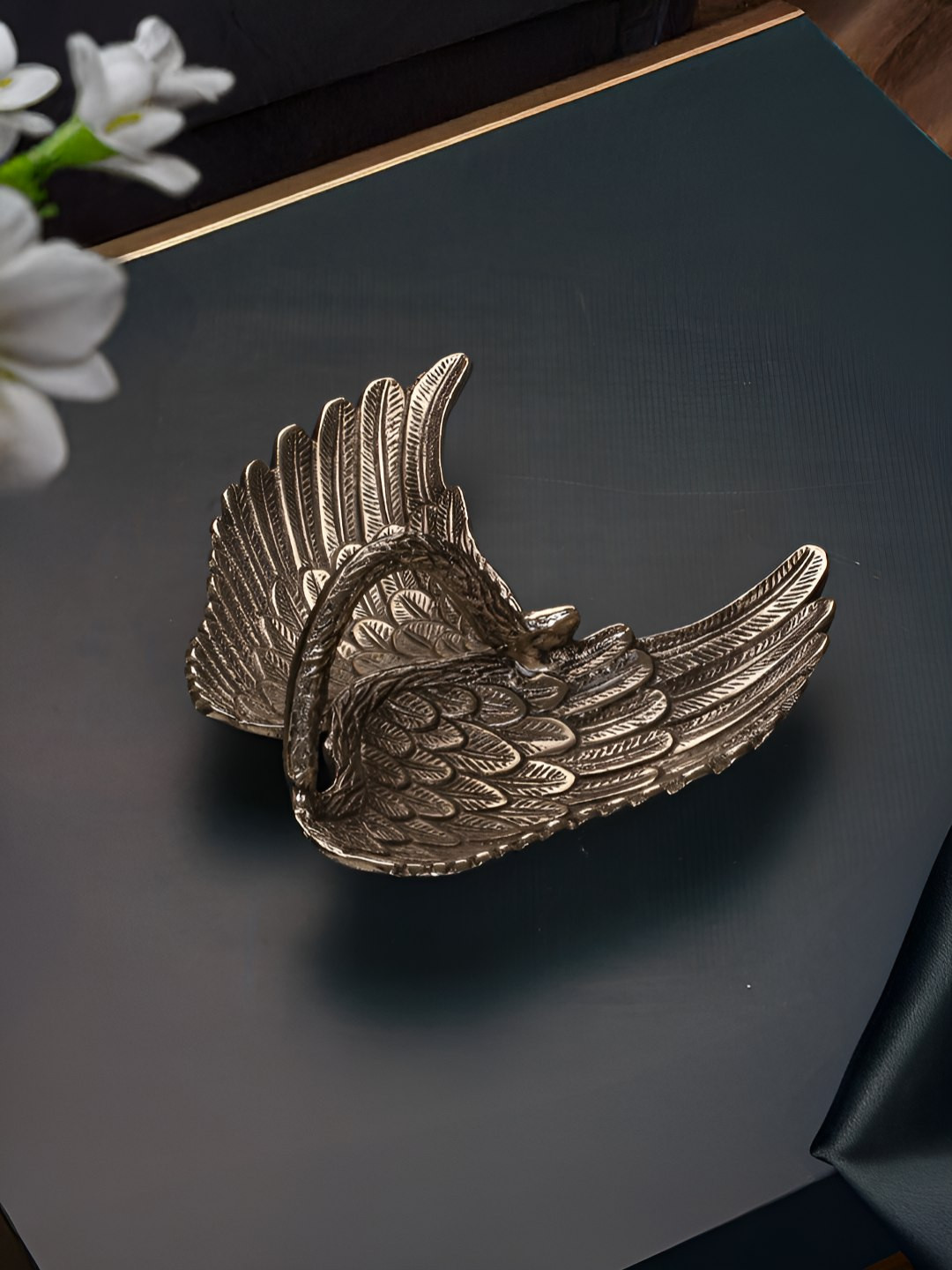 Troveas Silver-Toned Textured Aluminium Food Glide Platter